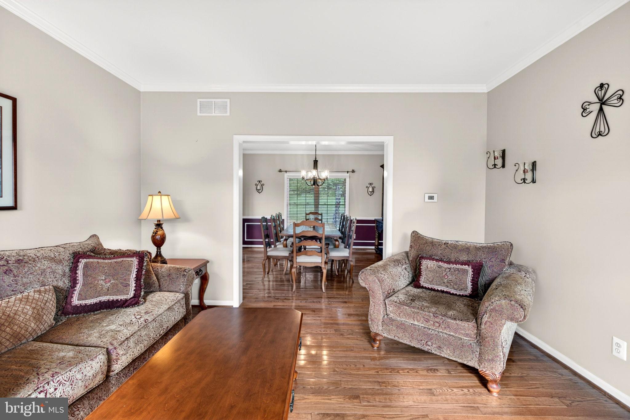 MAXA MEADOWS - Residential