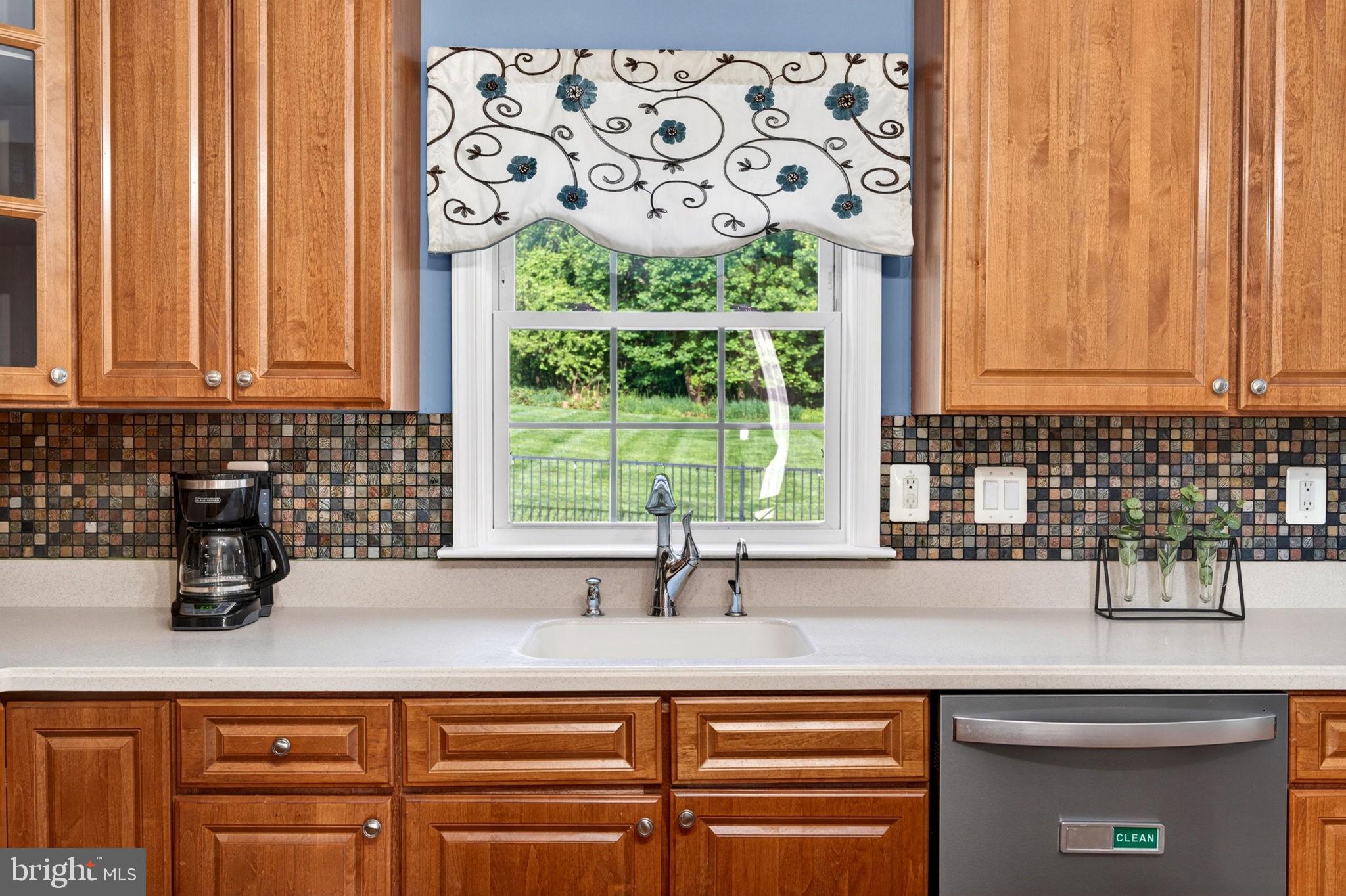 MAXA MEADOWS - Residential
