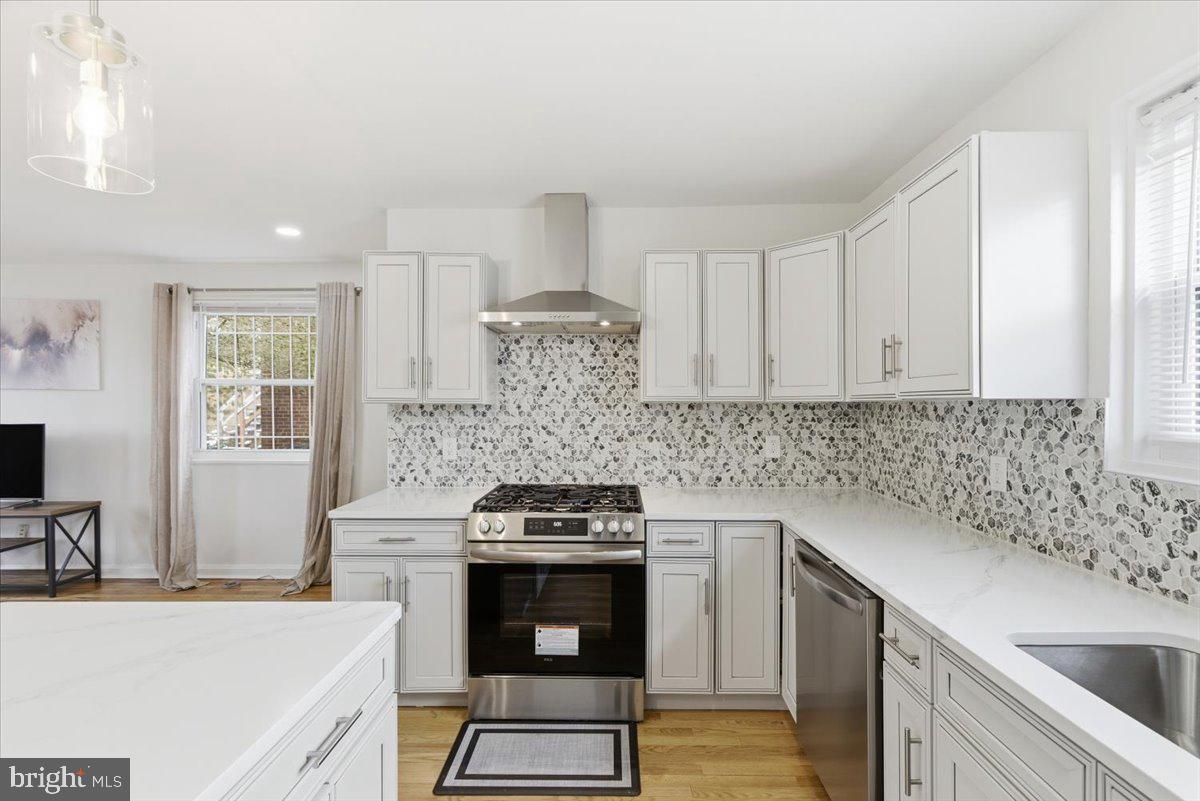 GLASSMANOR - Residential