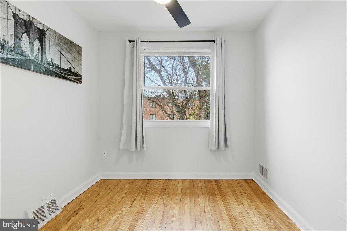 GLASSMANOR - Residential