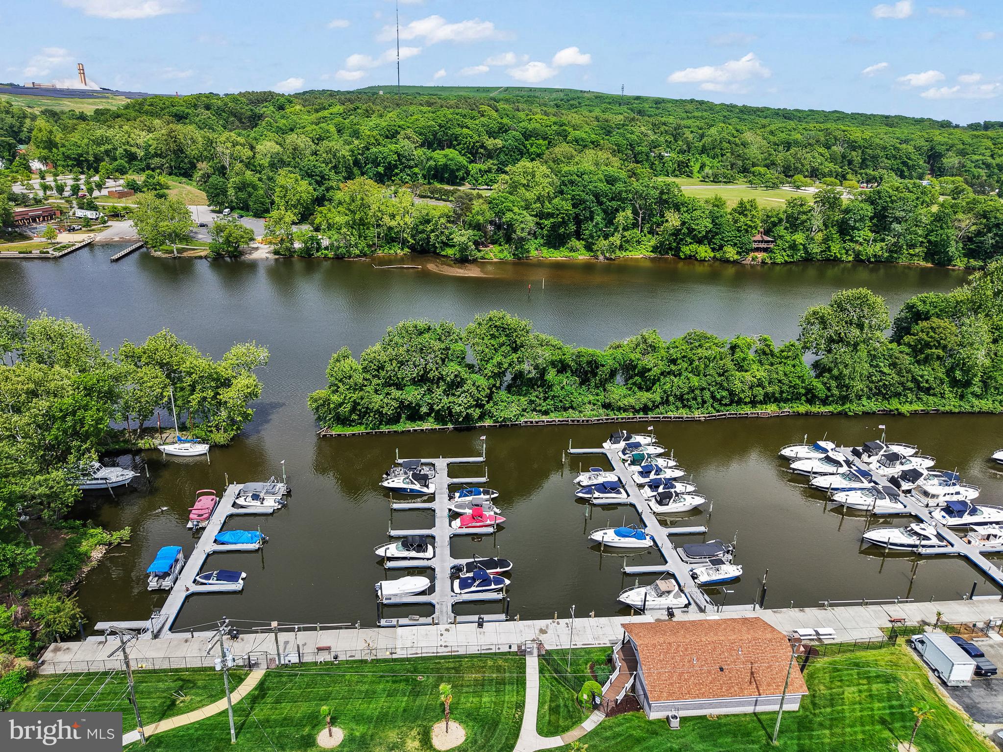 MOORINGS OF OCCOQUAN CON - Residential