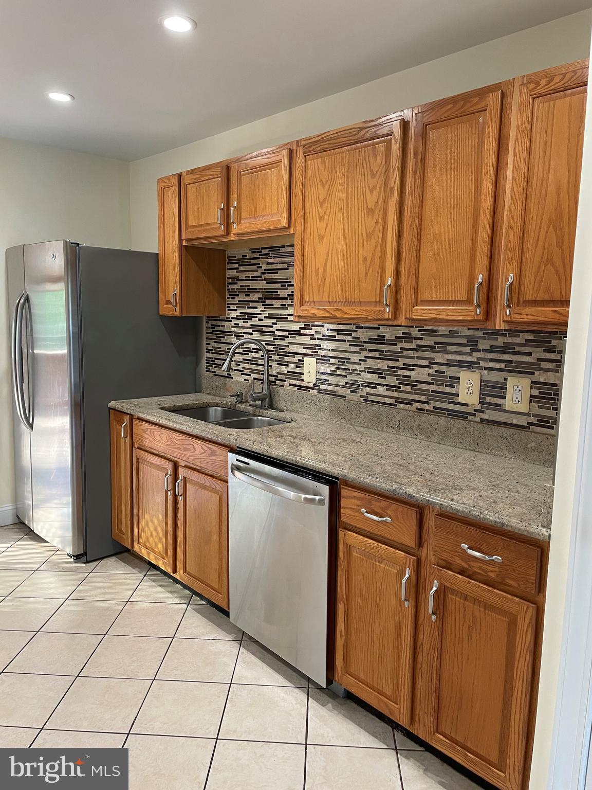 DALE CITY - Residential