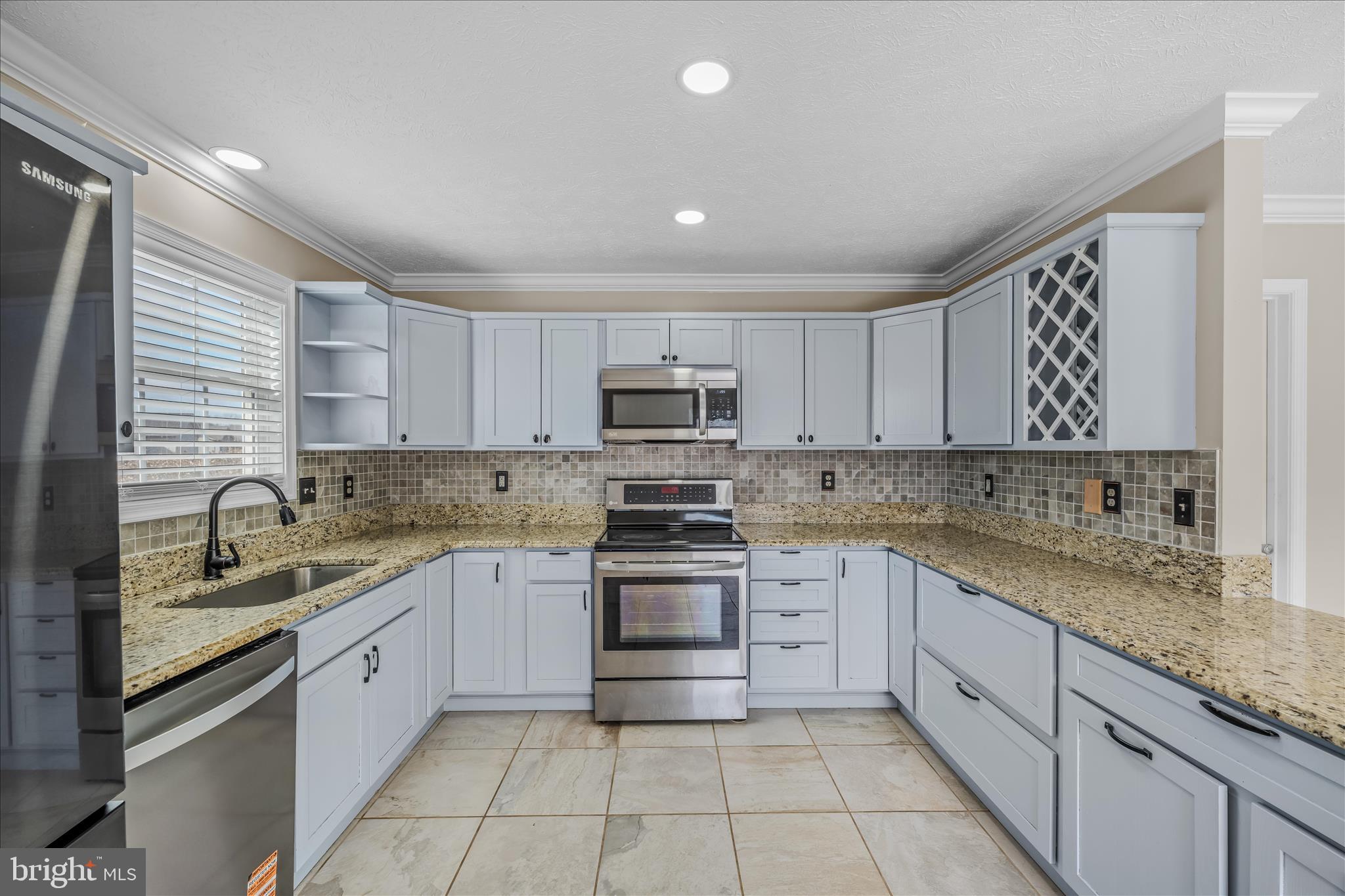 THE VINEYARDS - Residential