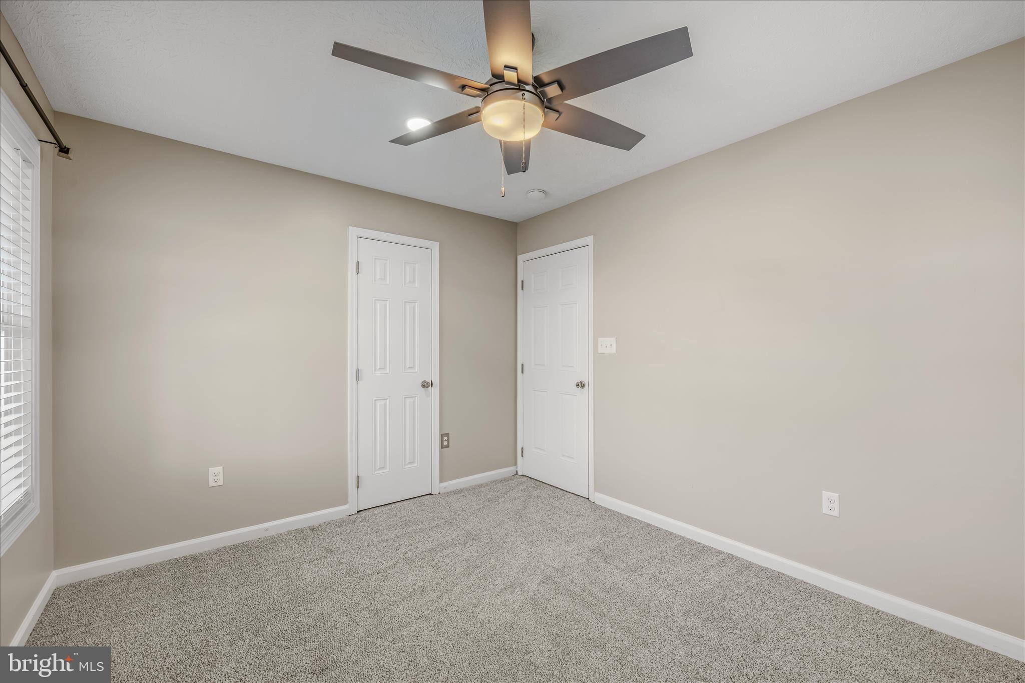 THE VINEYARDS - Residential