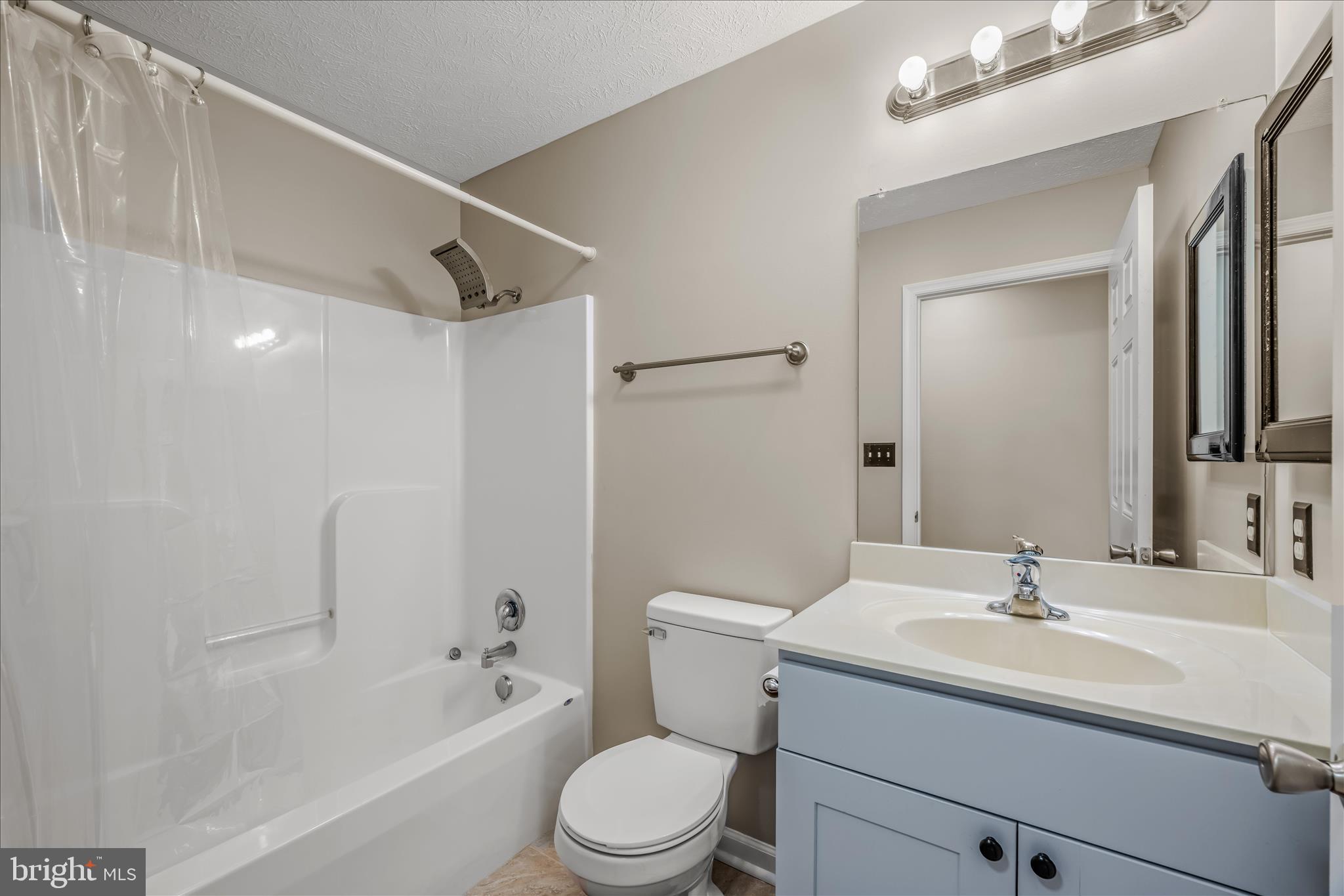 THE VINEYARDS - Residential