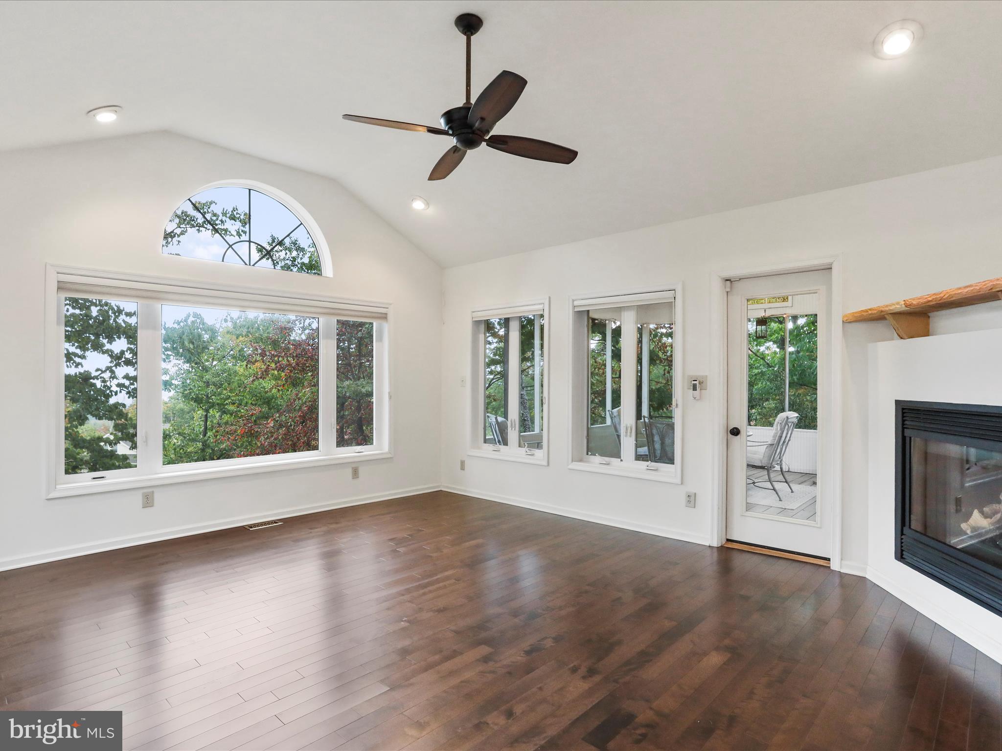 THE WOODS - Residential