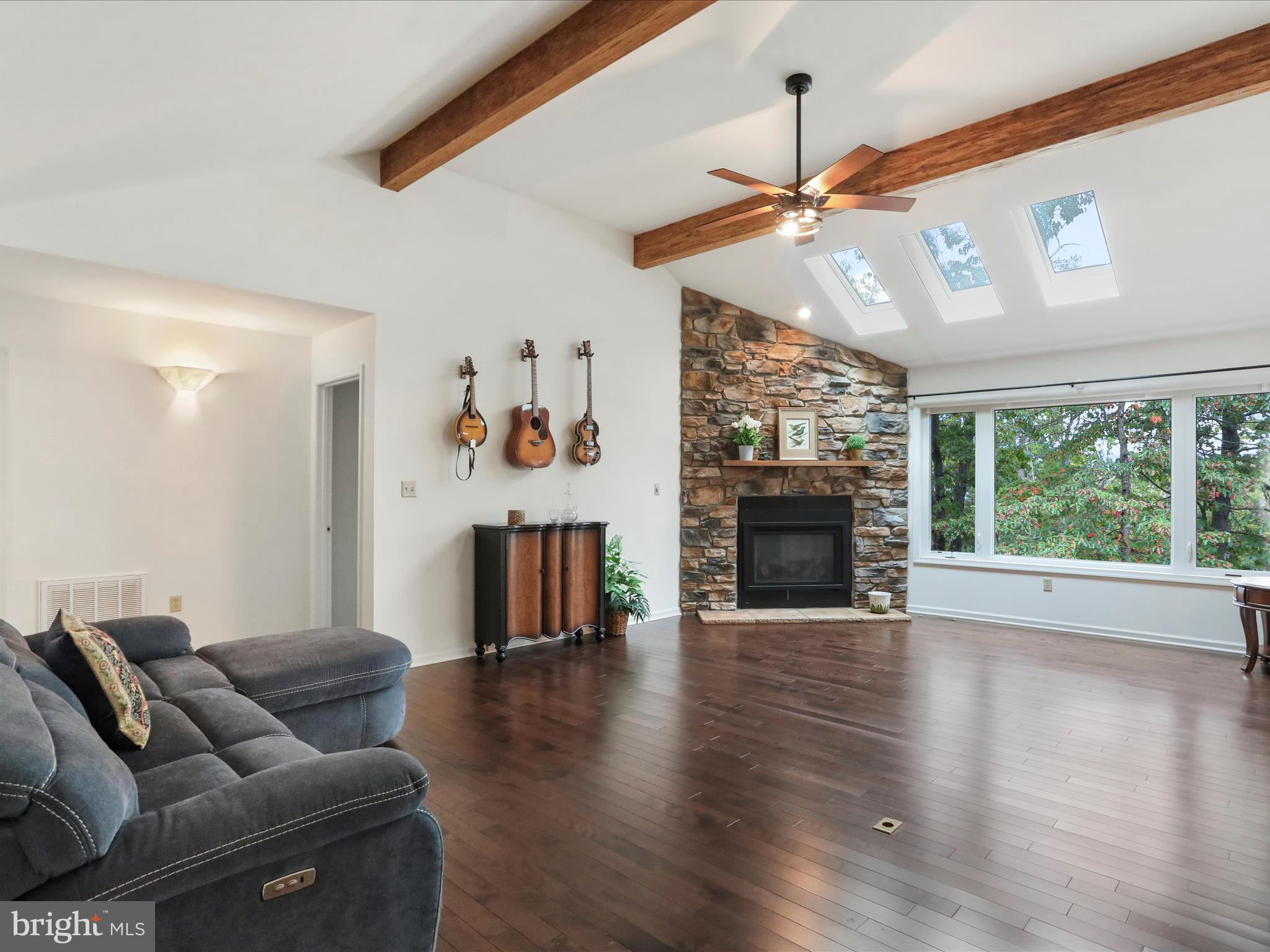 THE WOODS - Residential