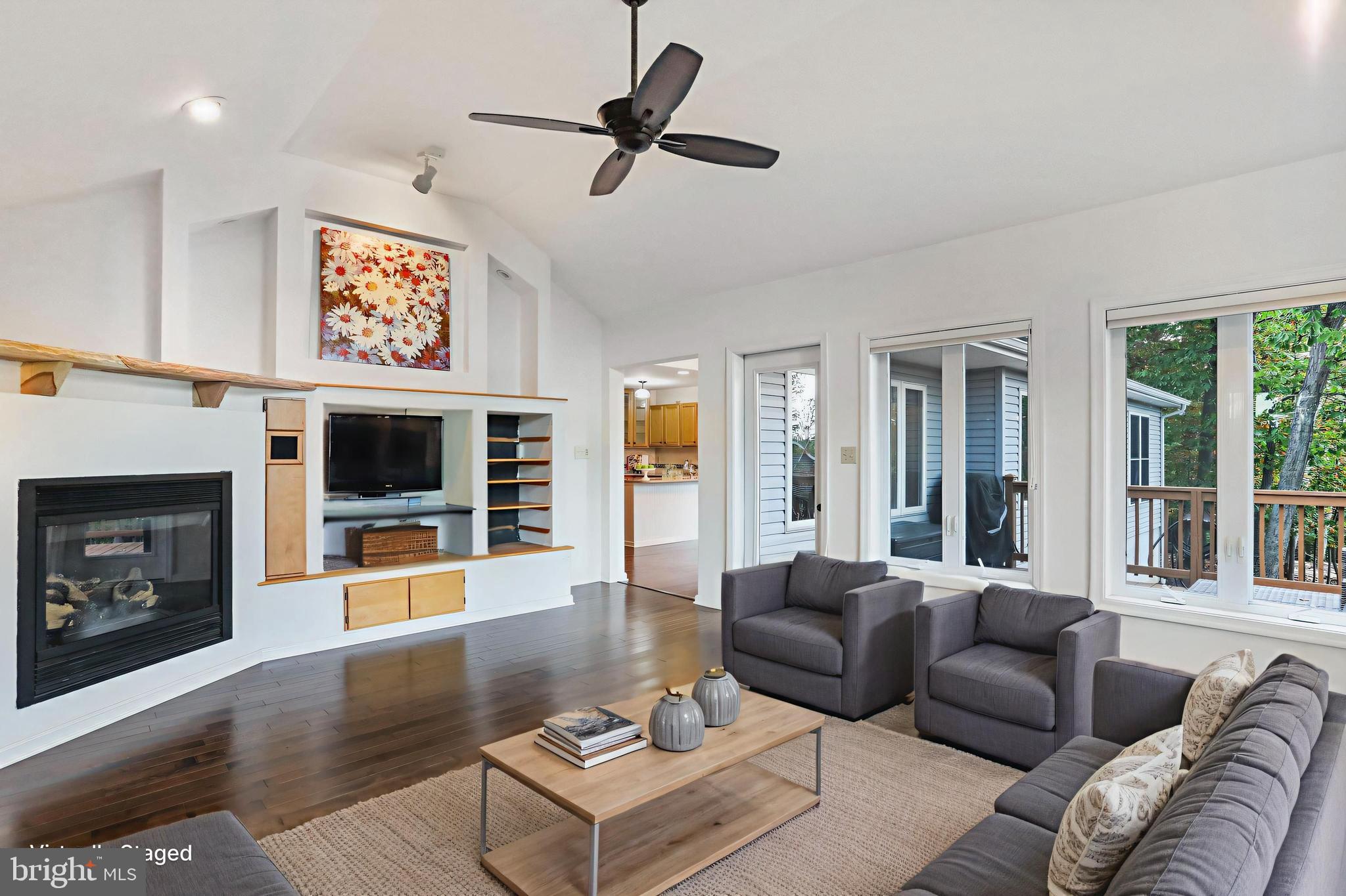 THE WOODS - Residential