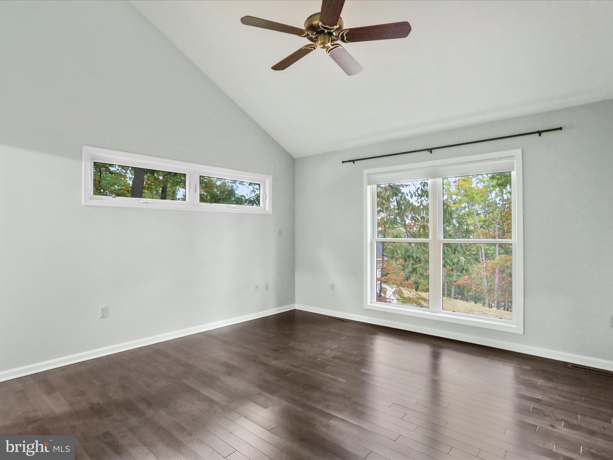 THE WOODS - Residential