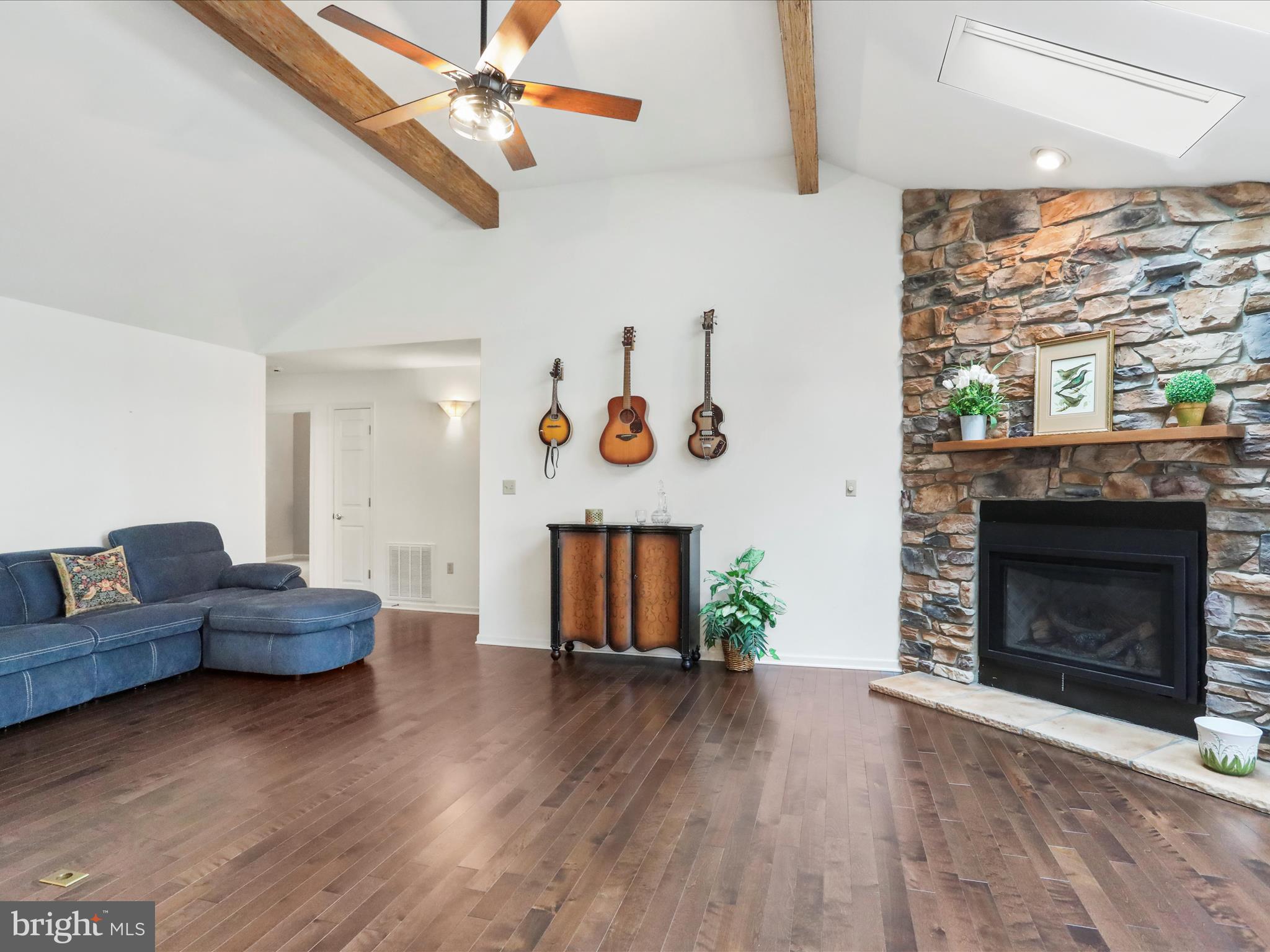 THE WOODS - Residential