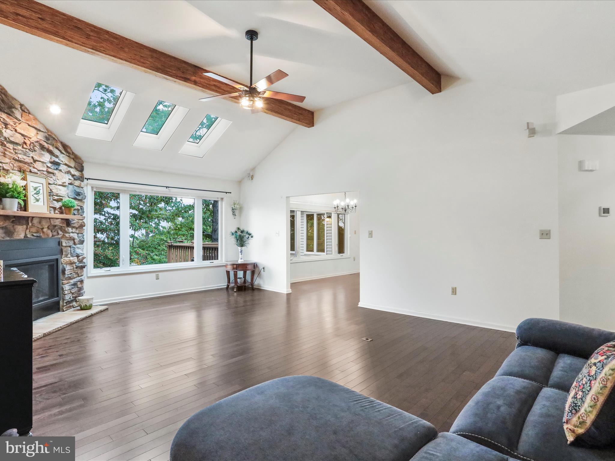 THE WOODS - Residential