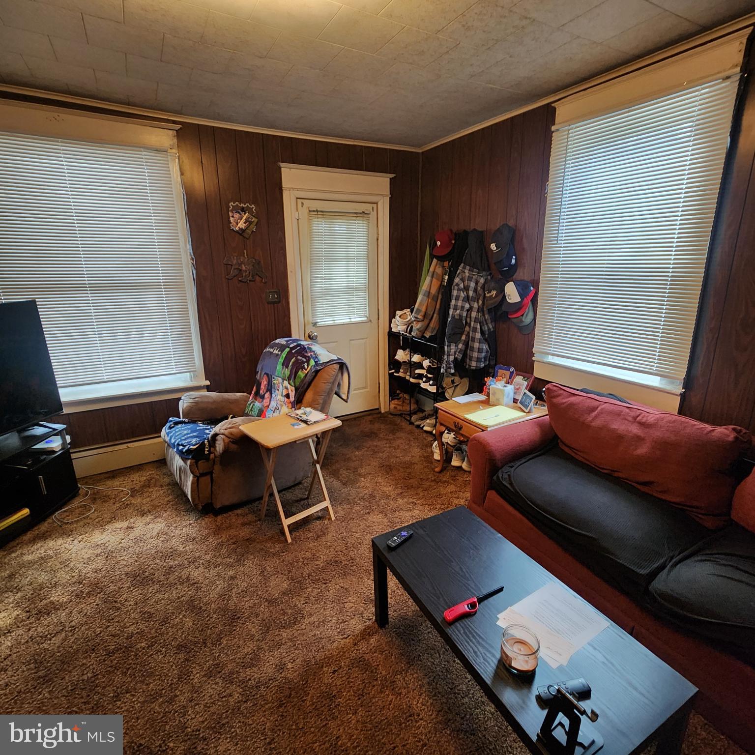 809 W MULBERRY STREET