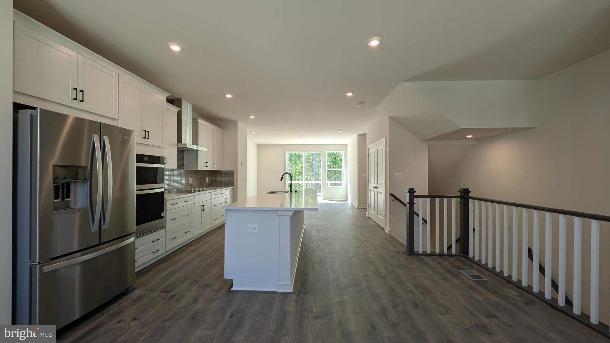 DALE WOODS - Residential Lease