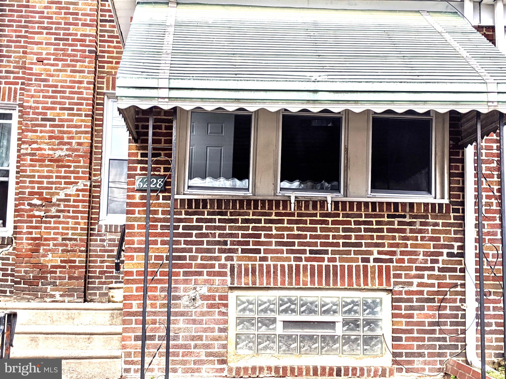 LAWNCREST - Residential