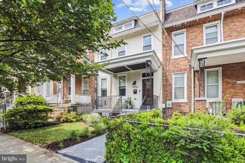 4722 9TH STREET NW WASHINGTON DC 20011