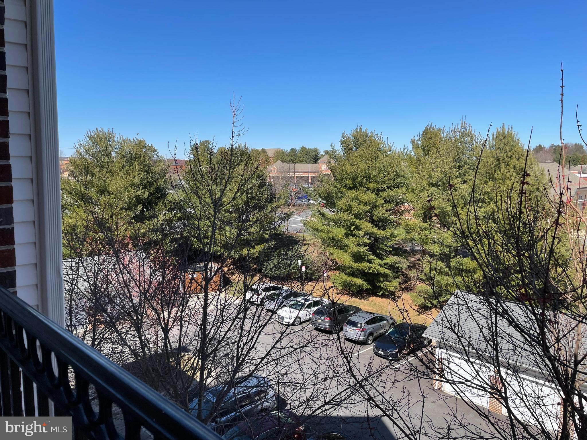 RIVER HILL - Residential