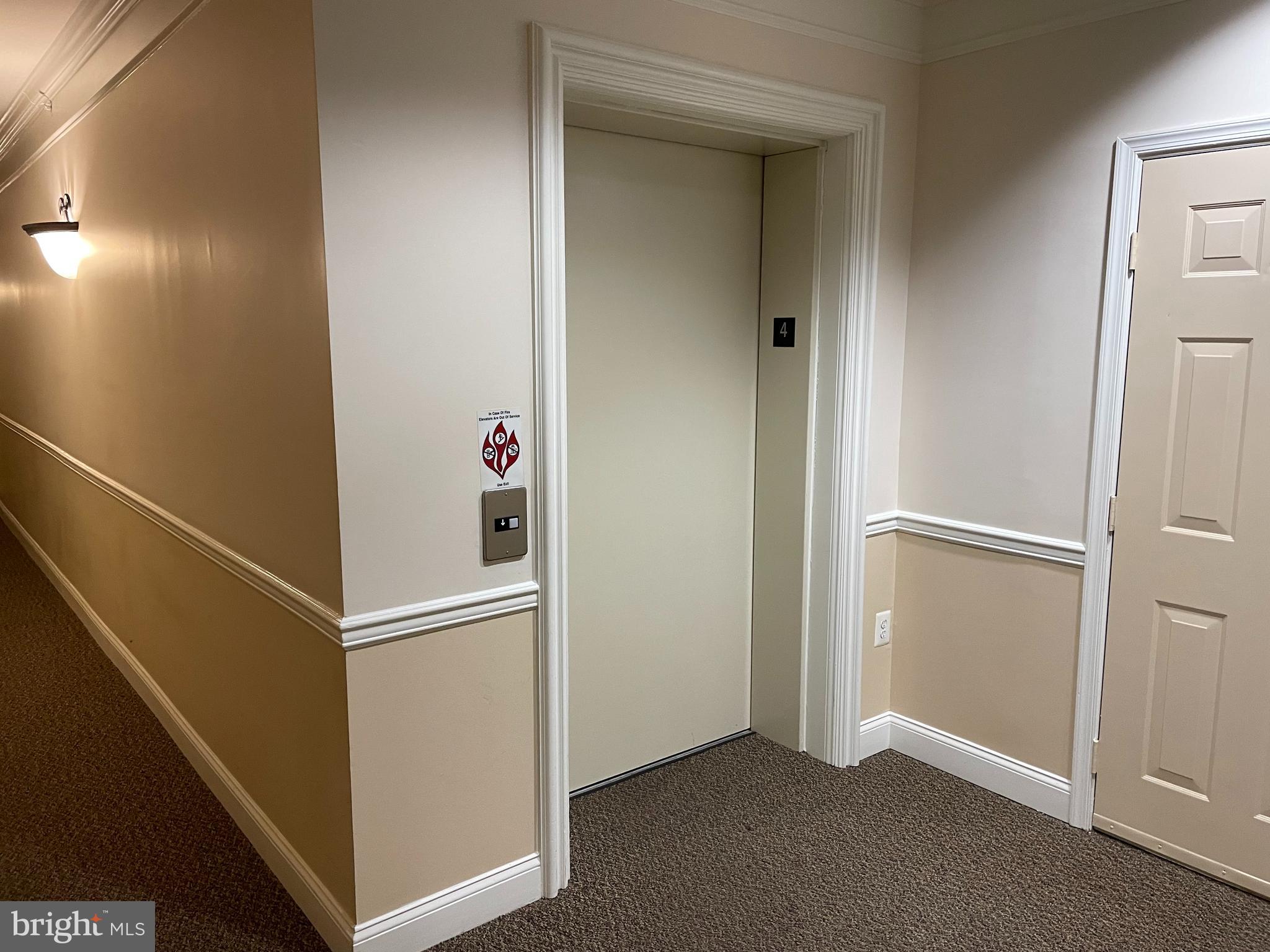 RIVER HILL - Residential