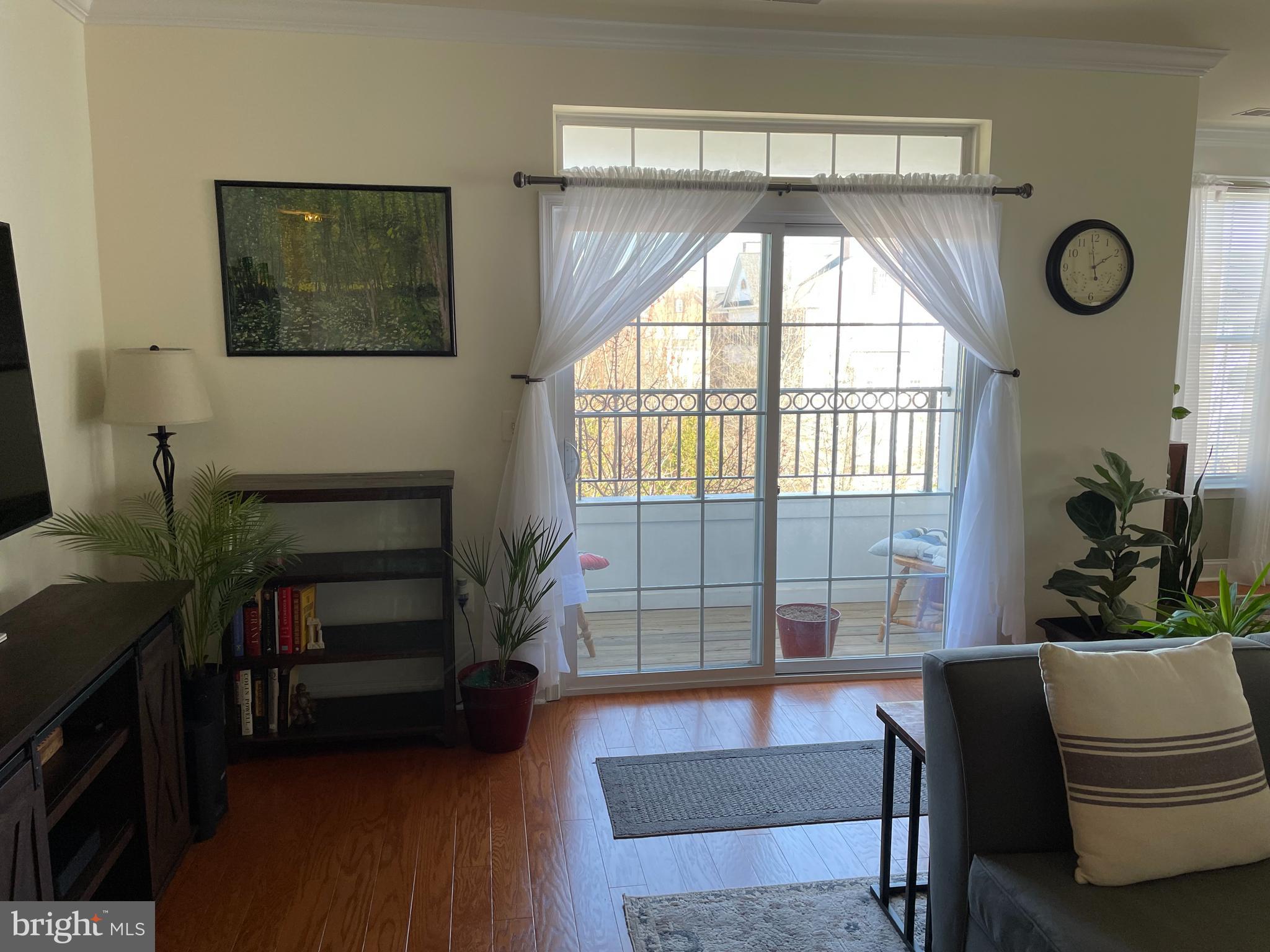 RIVER HILL - Residential