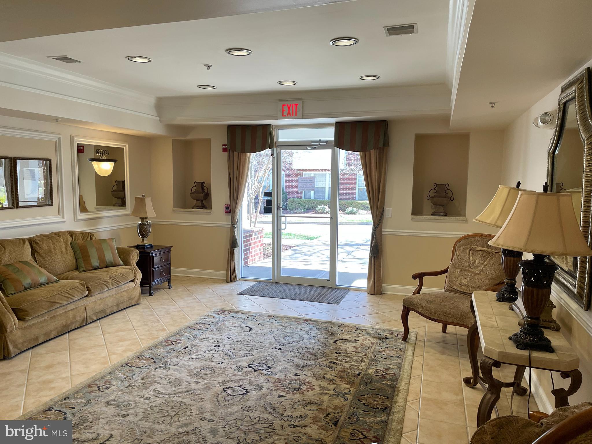 RIVER HILL - Residential