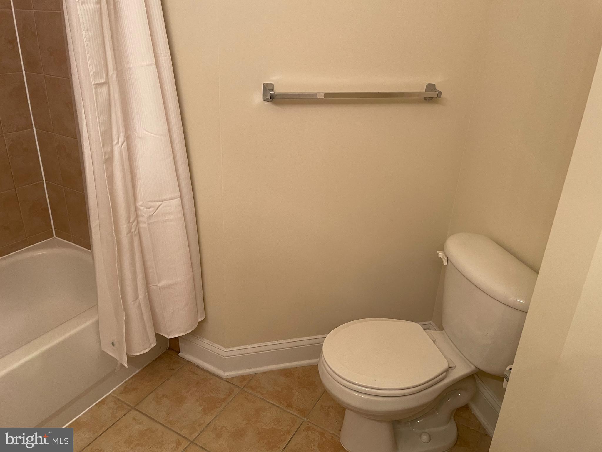 RIVER HILL - Residential