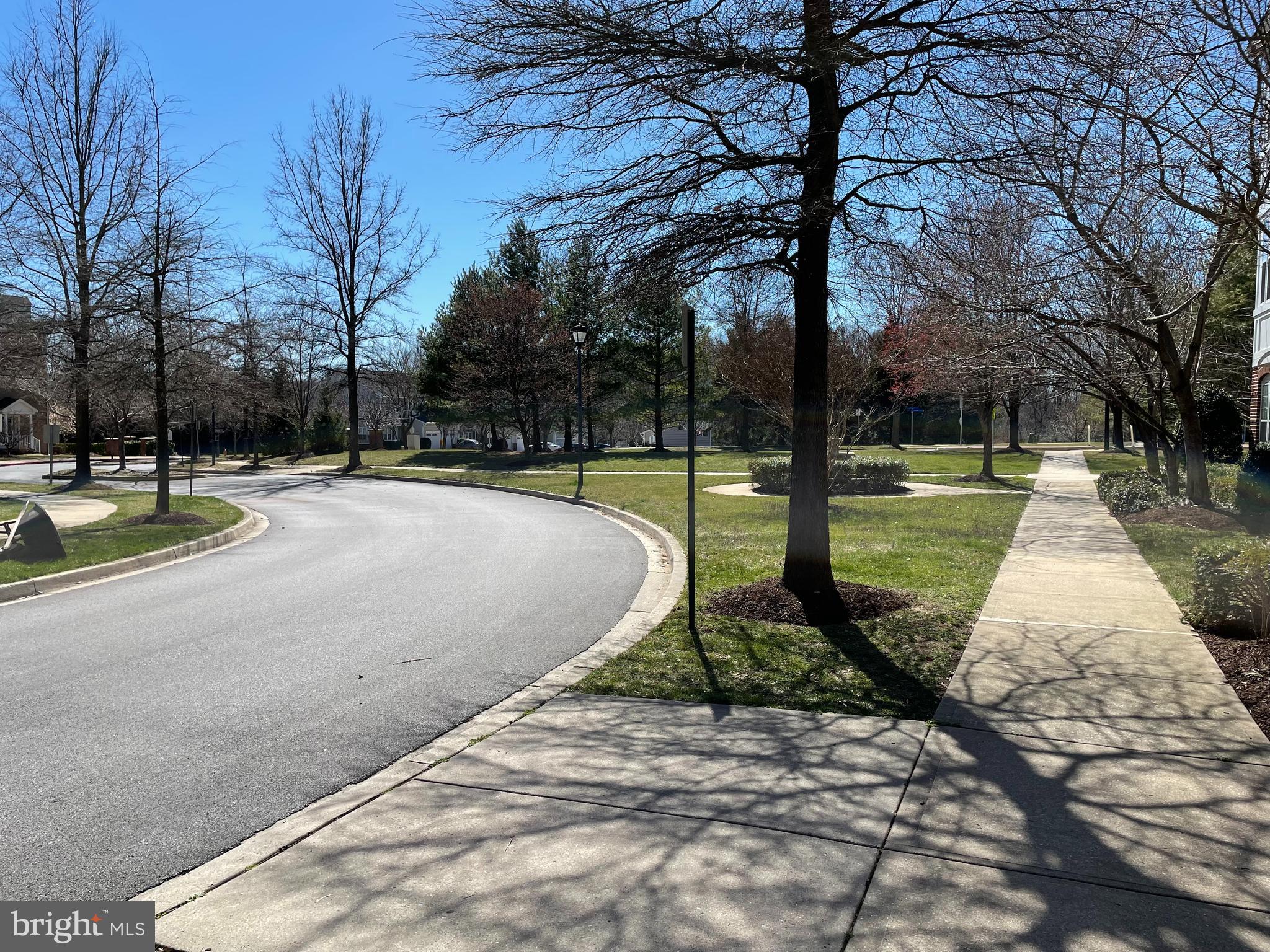 RIVER HILL - Residential