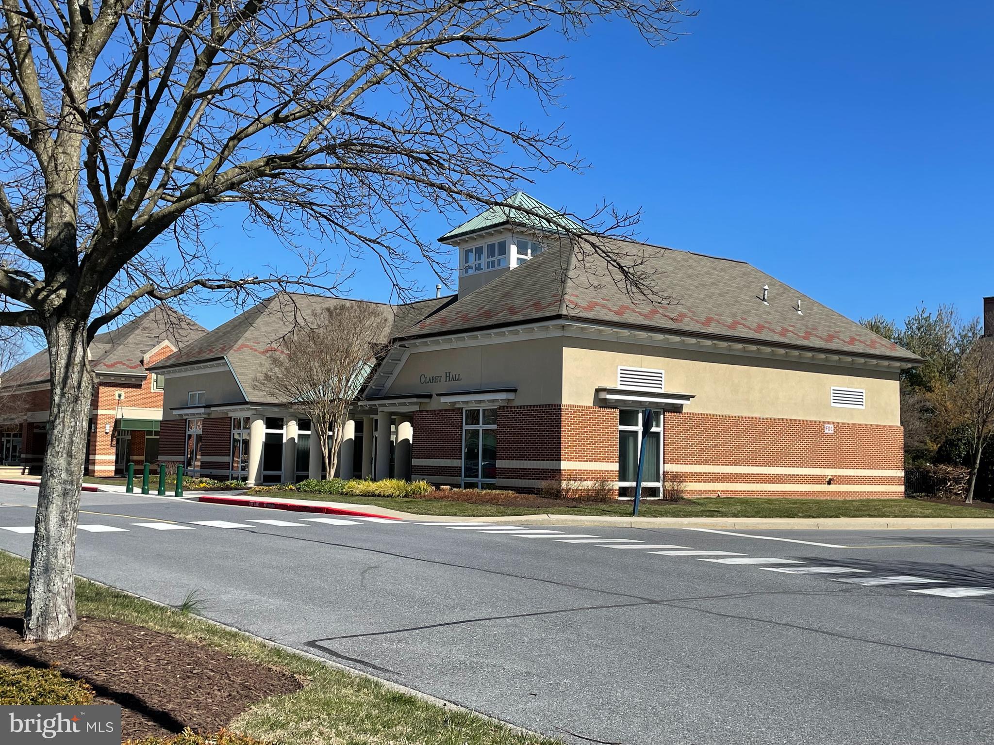 RIVER HILL - Residential