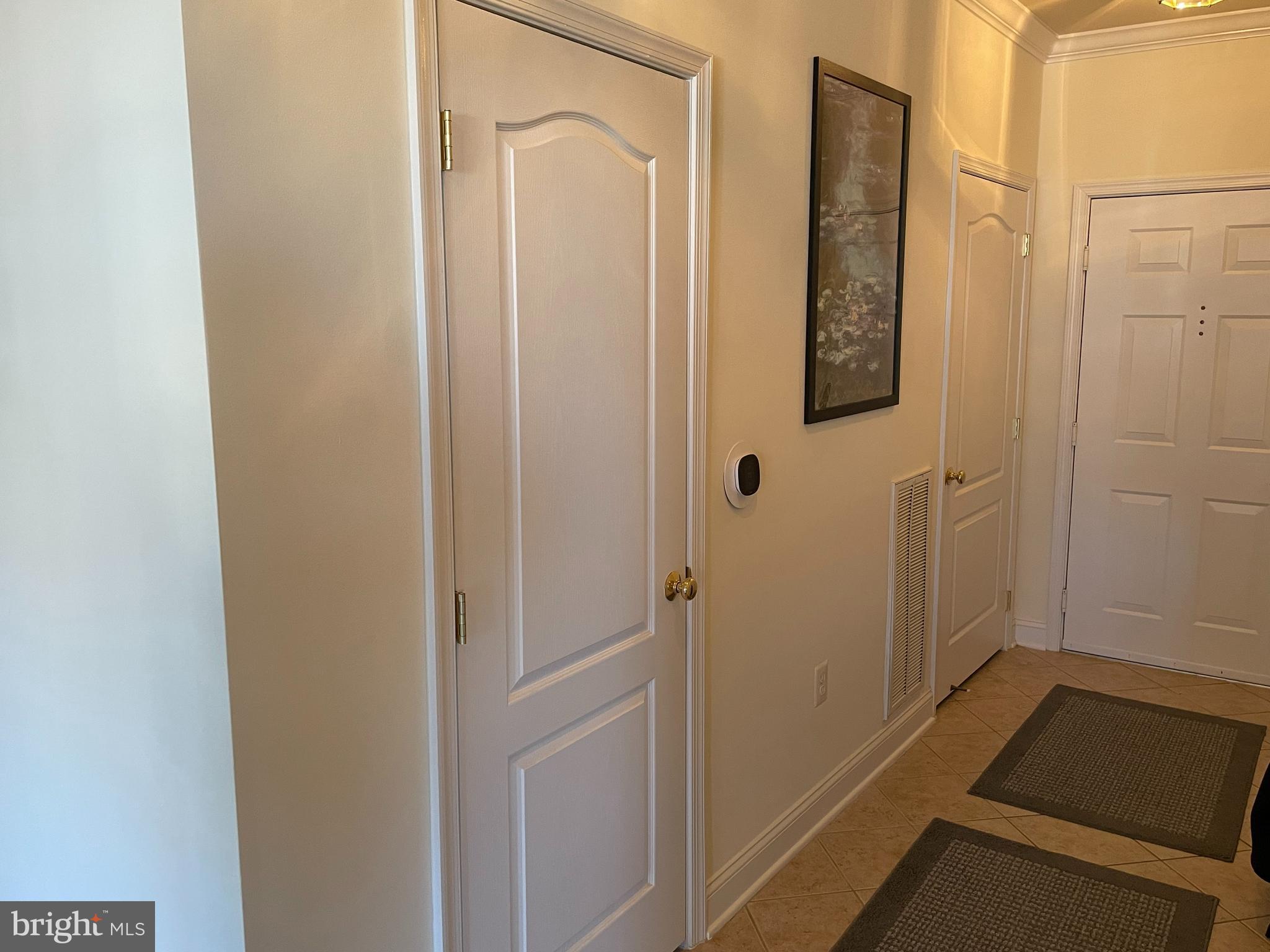 RIVER HILL - Residential