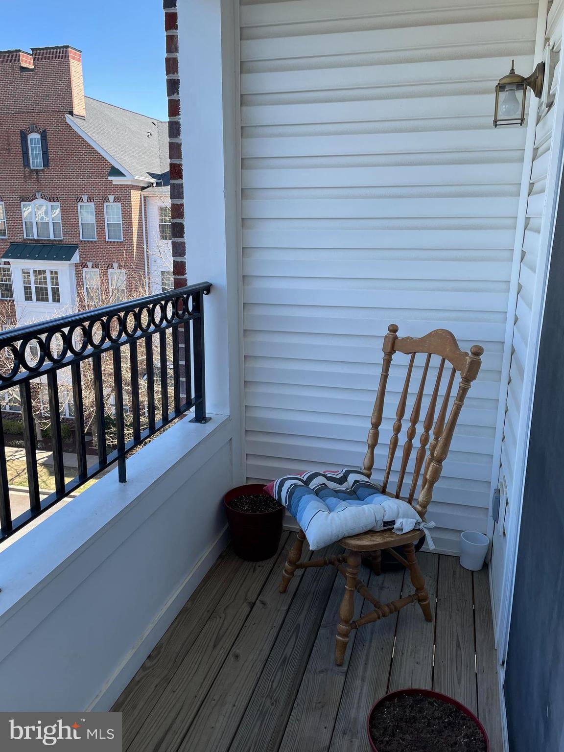 RIVER HILL - Residential