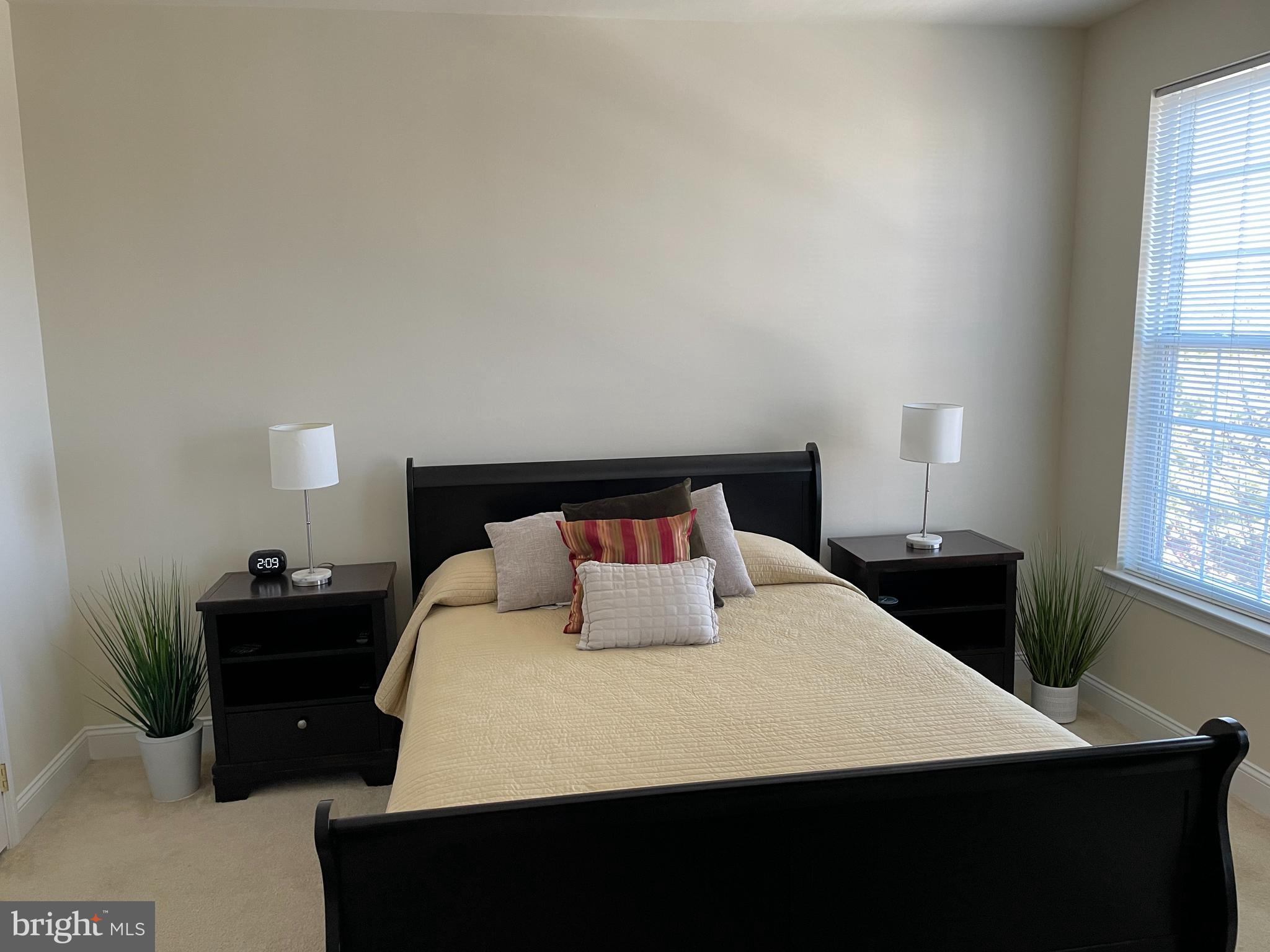 RIVER HILL - Residential