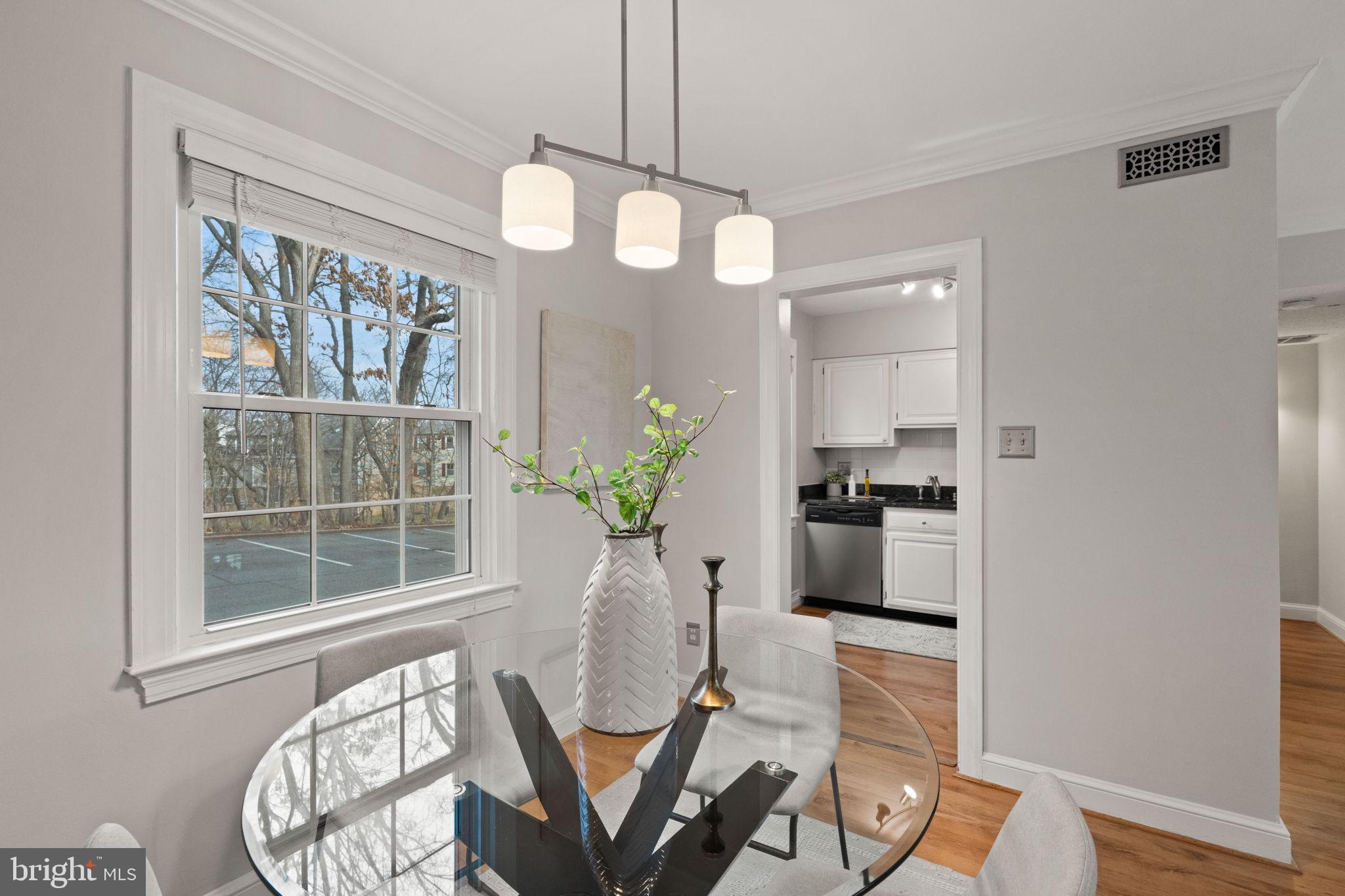 CAMBRIDGE COURTS - Residential