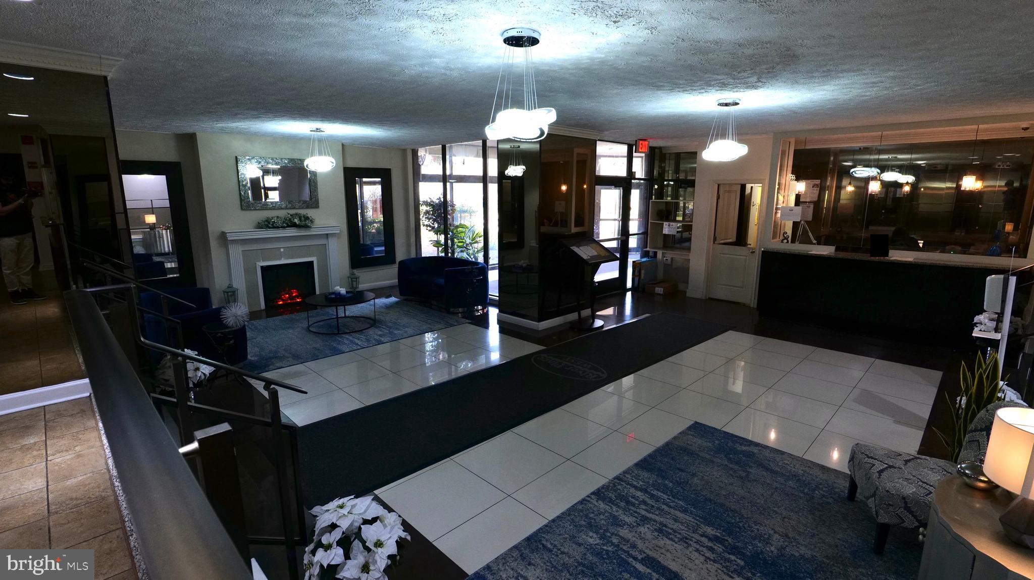 RIVER PLACE WEST - Residential Lease