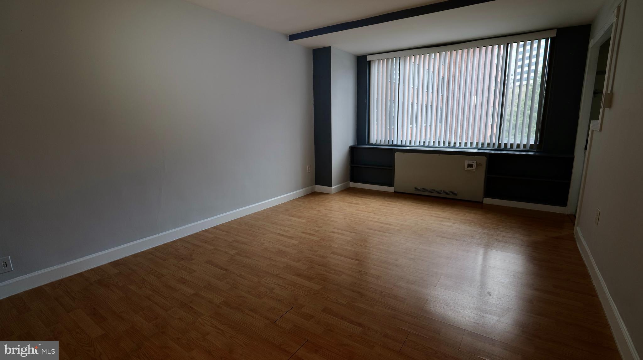 RIVER PLACE WEST - Residential Lease