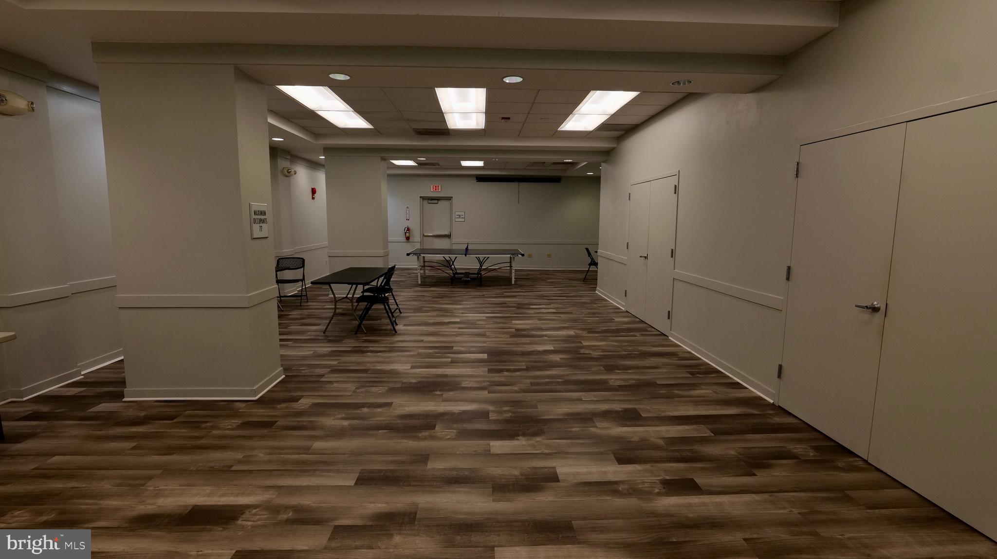 RIVER PLACE WEST - Residential Lease