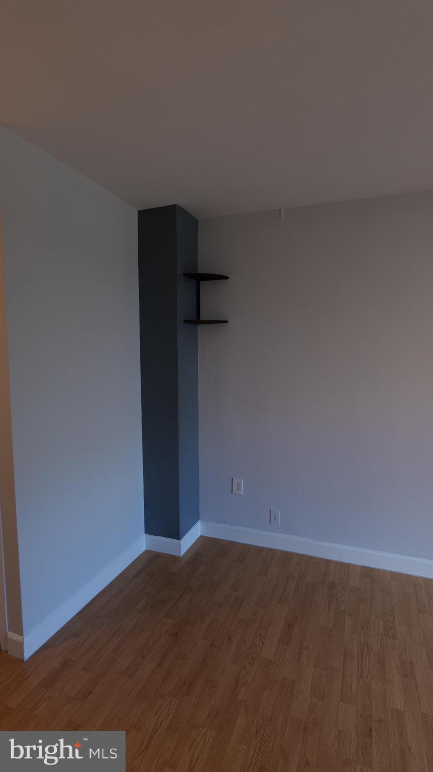 RIVER PLACE WEST - Residential Lease