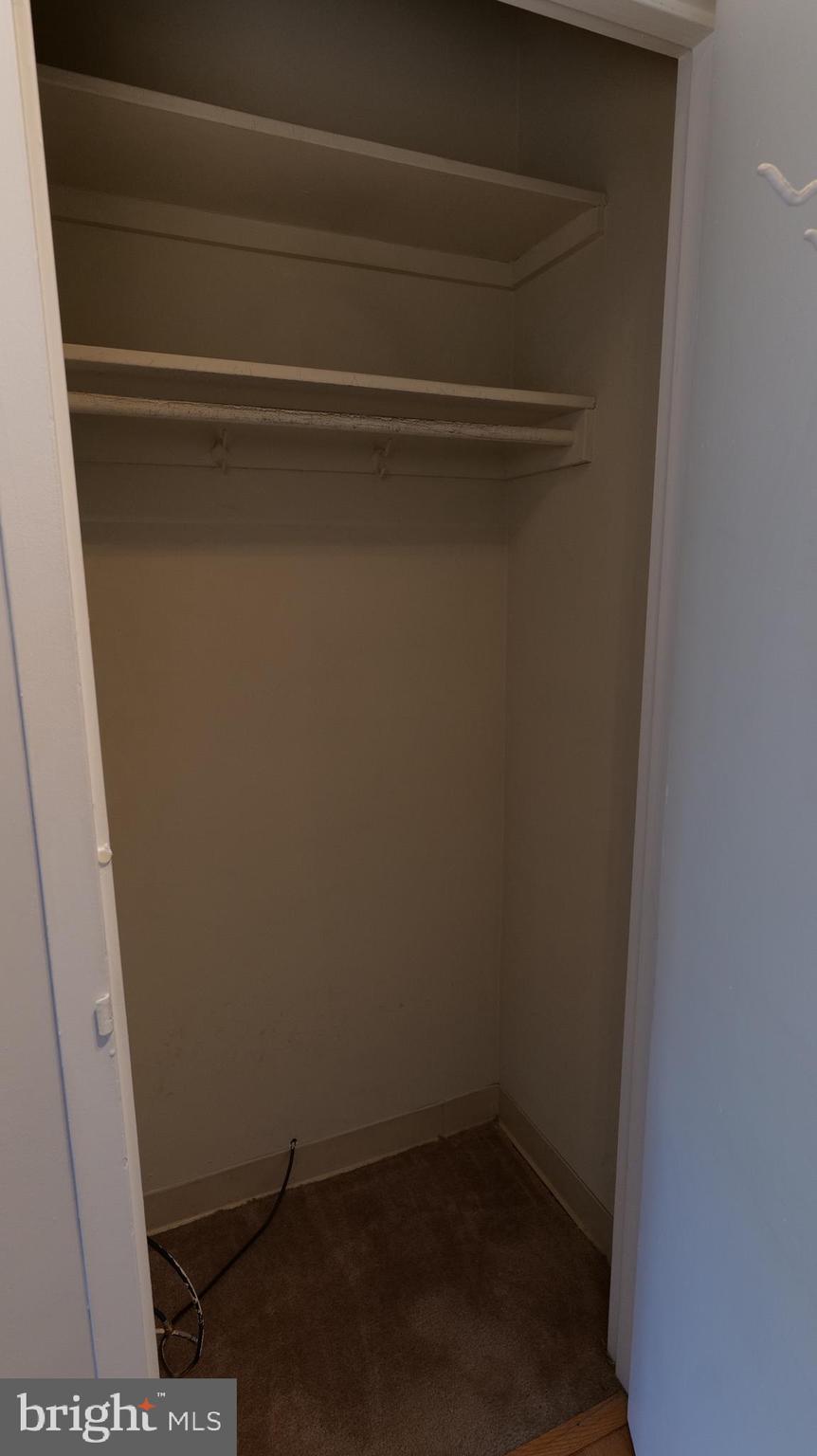 RIVER PLACE WEST - Residential Lease