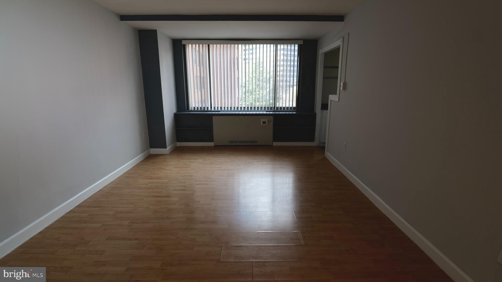 RIVER PLACE WEST - Residential Lease