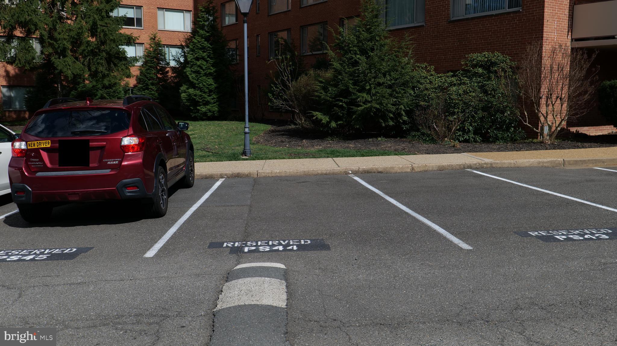 RIVER PLACE WEST - Residential Lease