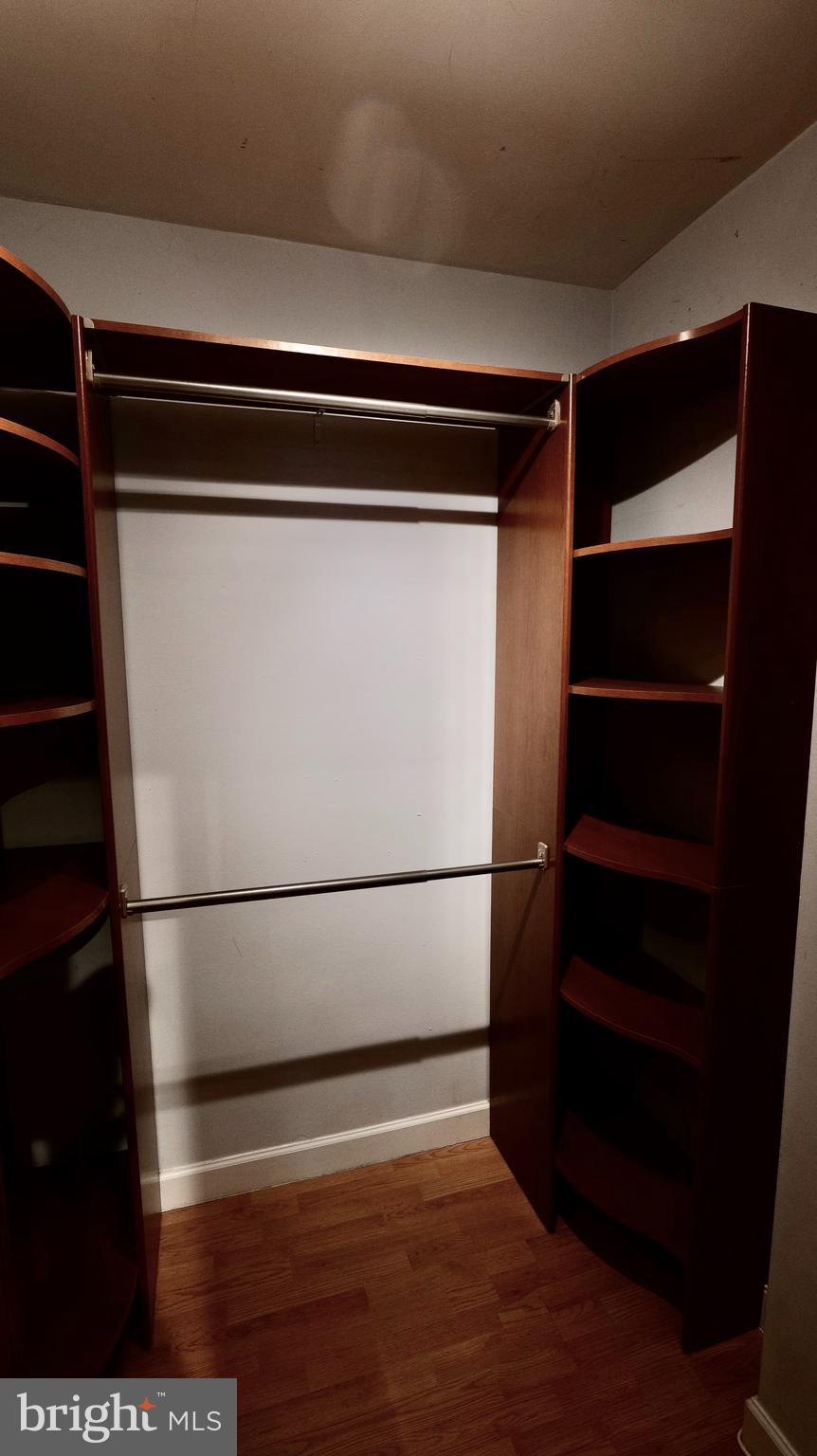 RIVER PLACE WEST - Residential Lease