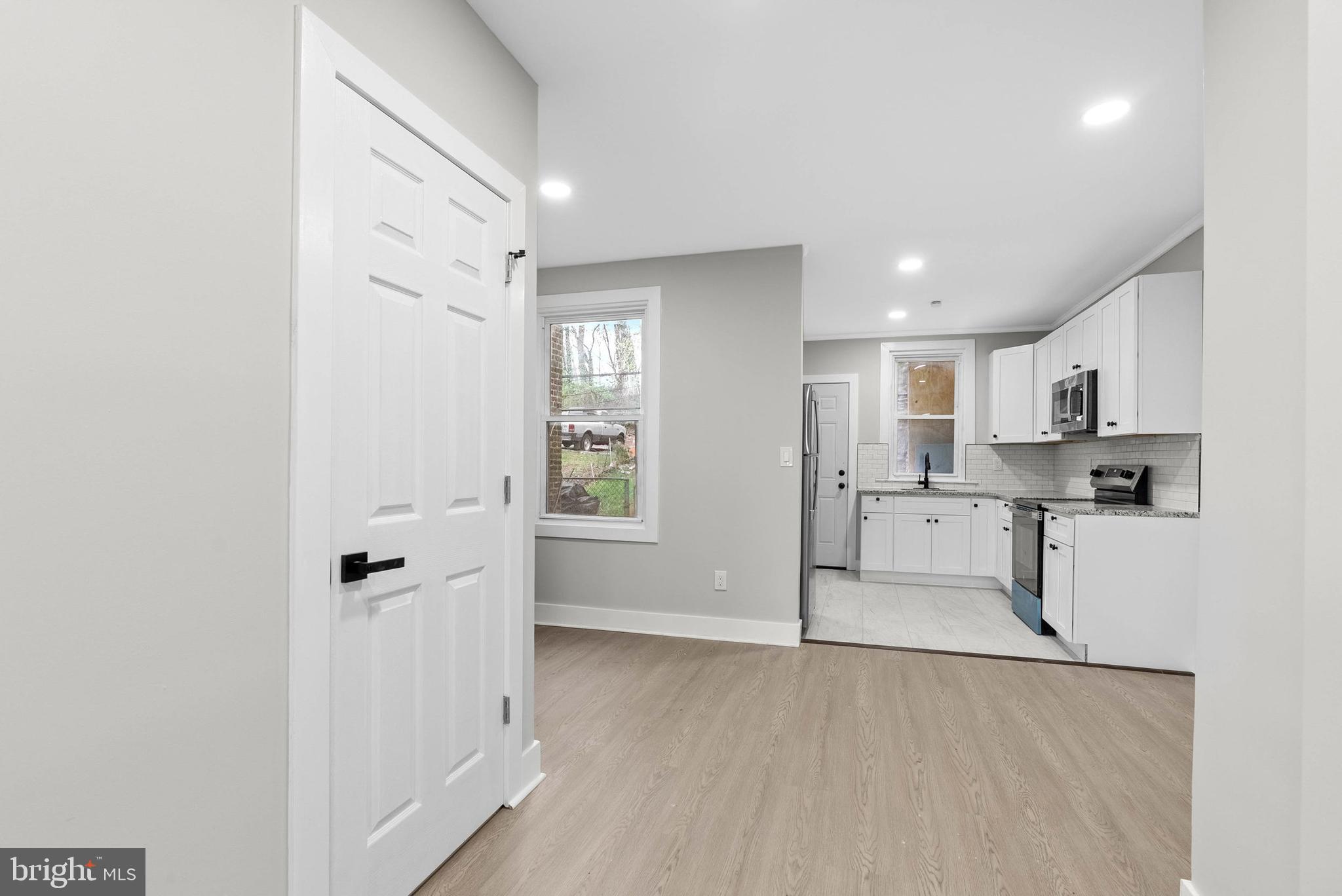 GERMANTOWN (EAST) - Residential Lease