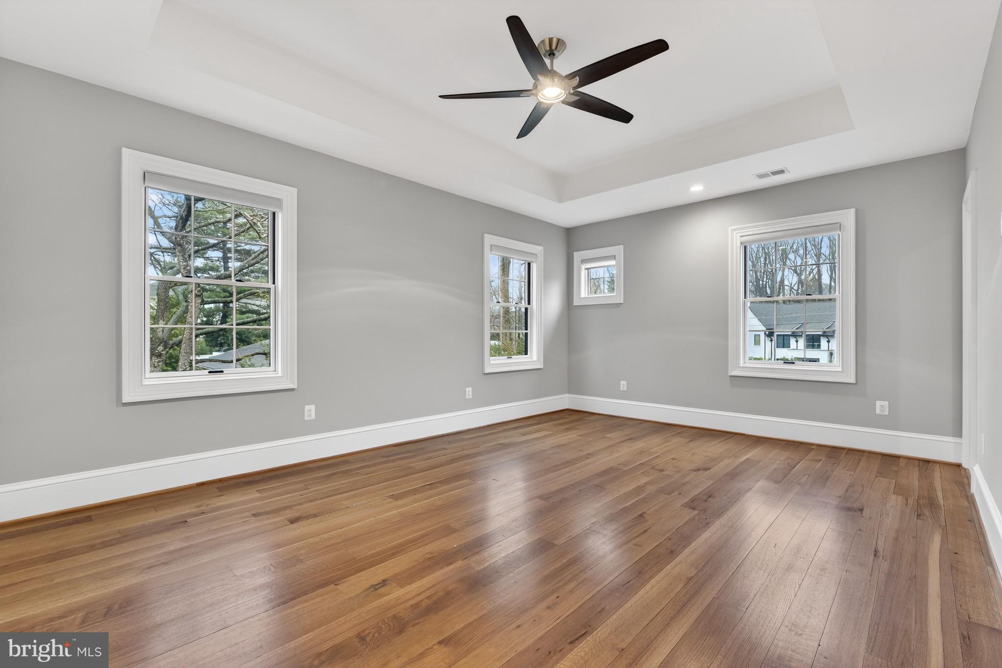 RIVER OAKS - Residential