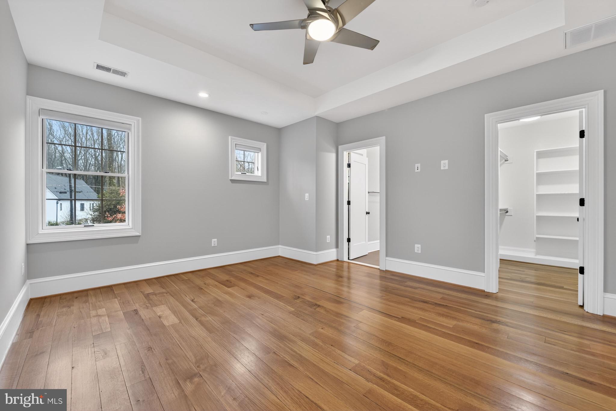 RIVER OAKS - Residential