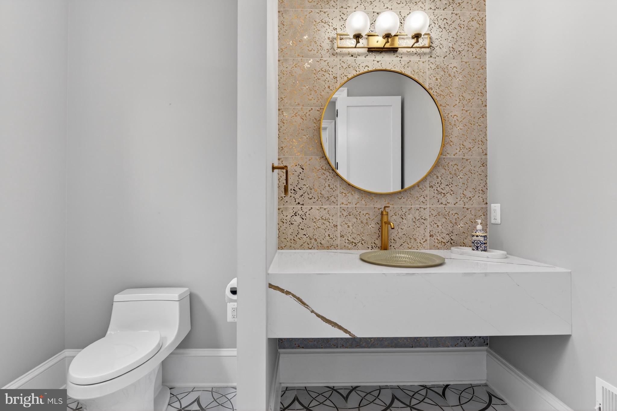 RIVER OAKS - Residential