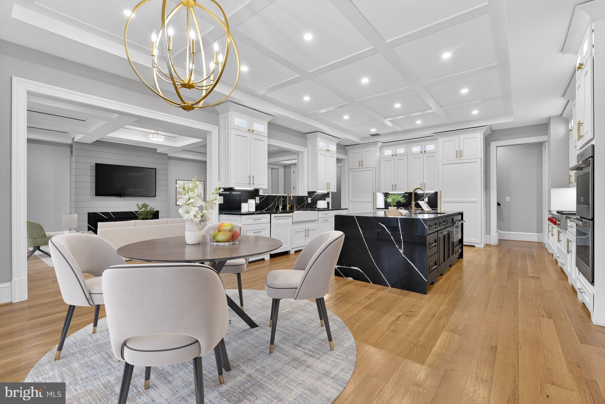 RIVER OAKS - Residential