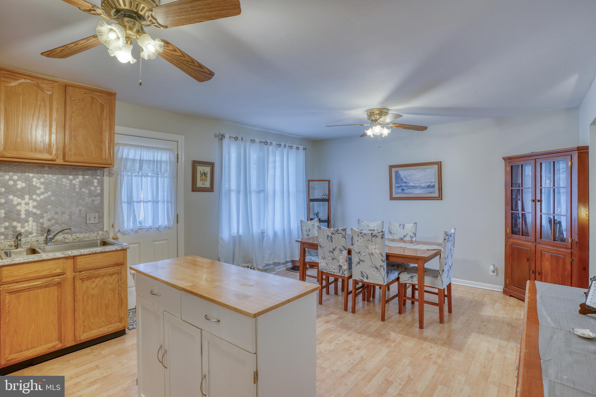 WASHINGTON SQUARE - Residential