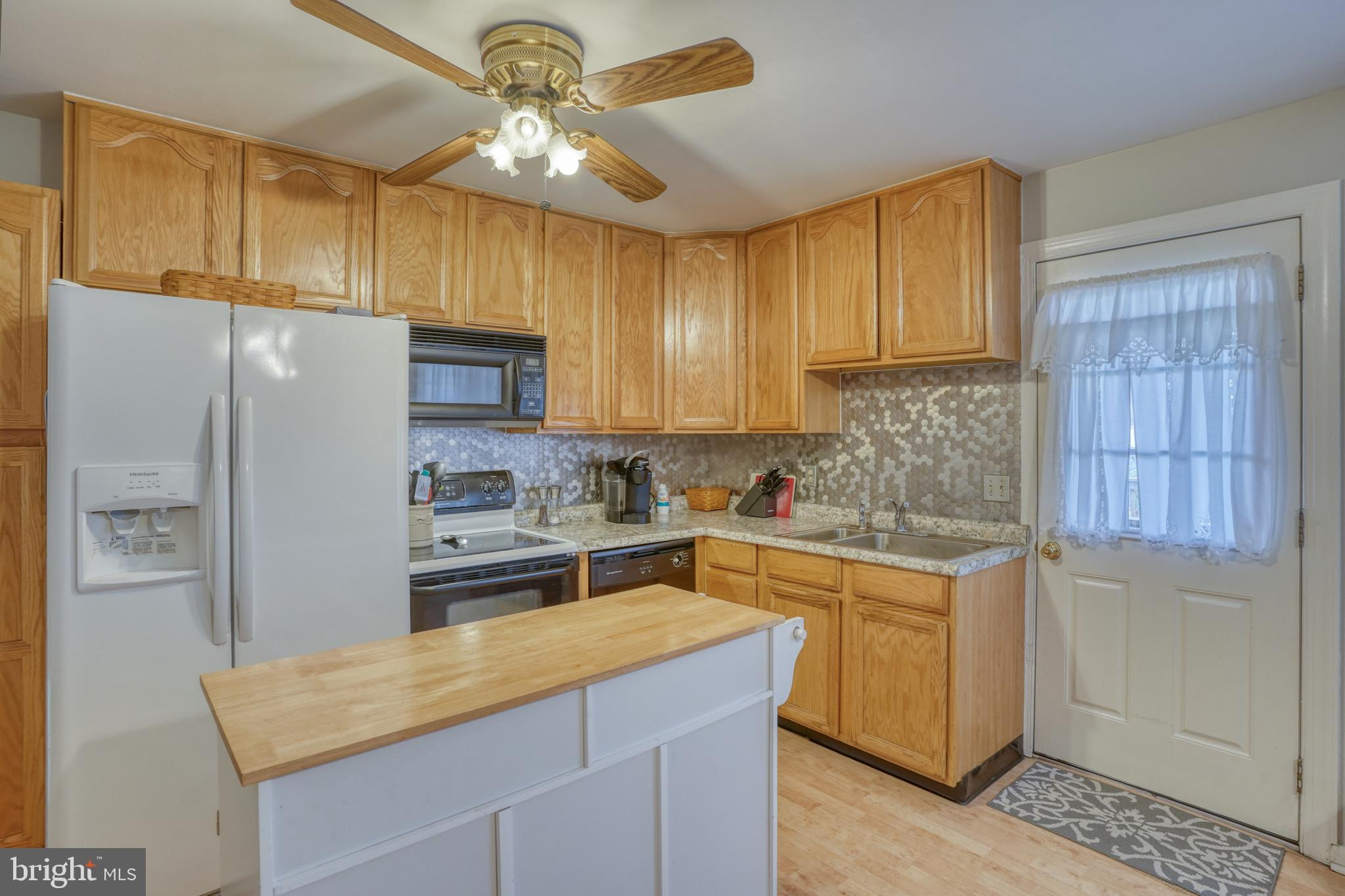 WASHINGTON SQUARE - Residential