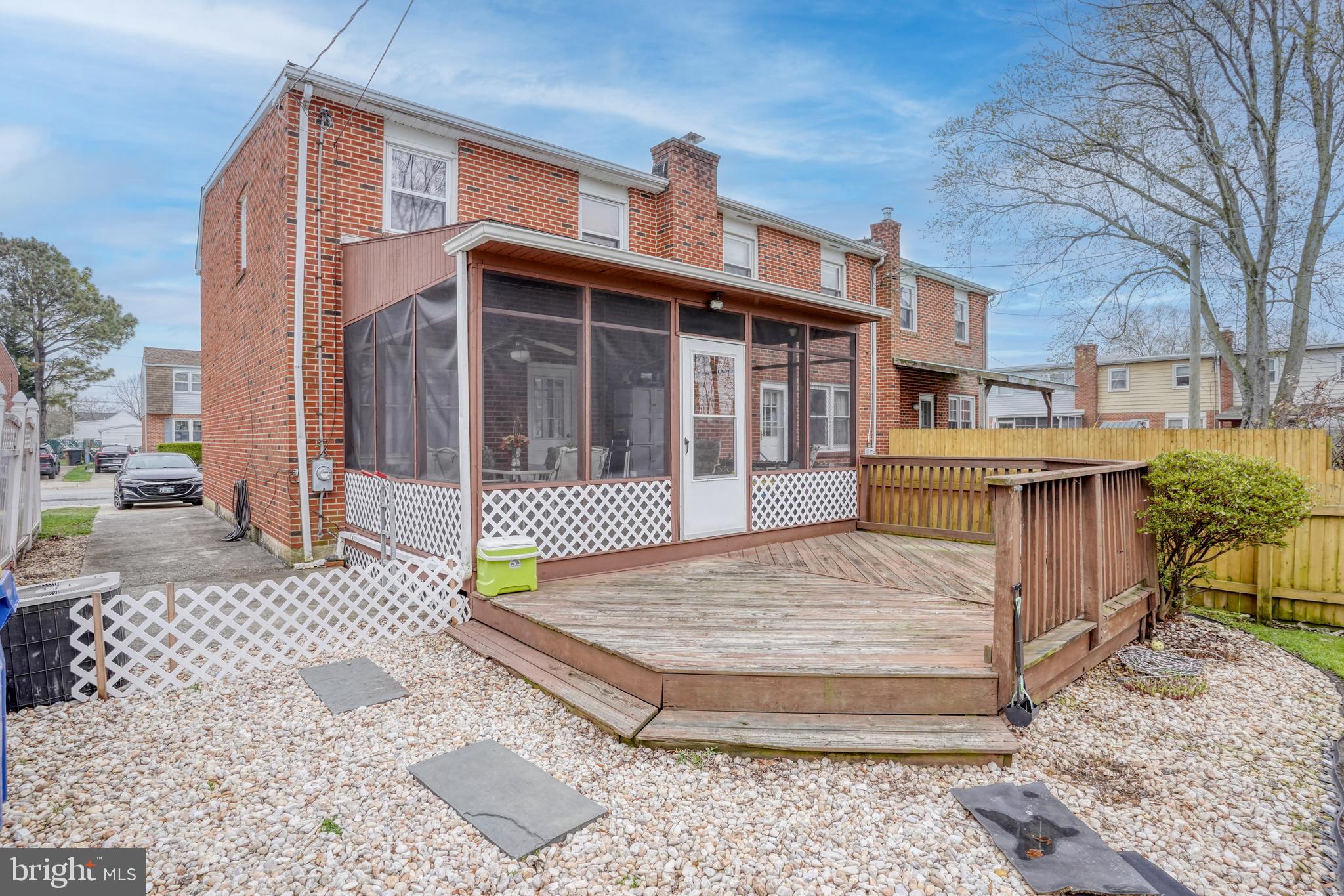 WASHINGTON SQUARE - Residential