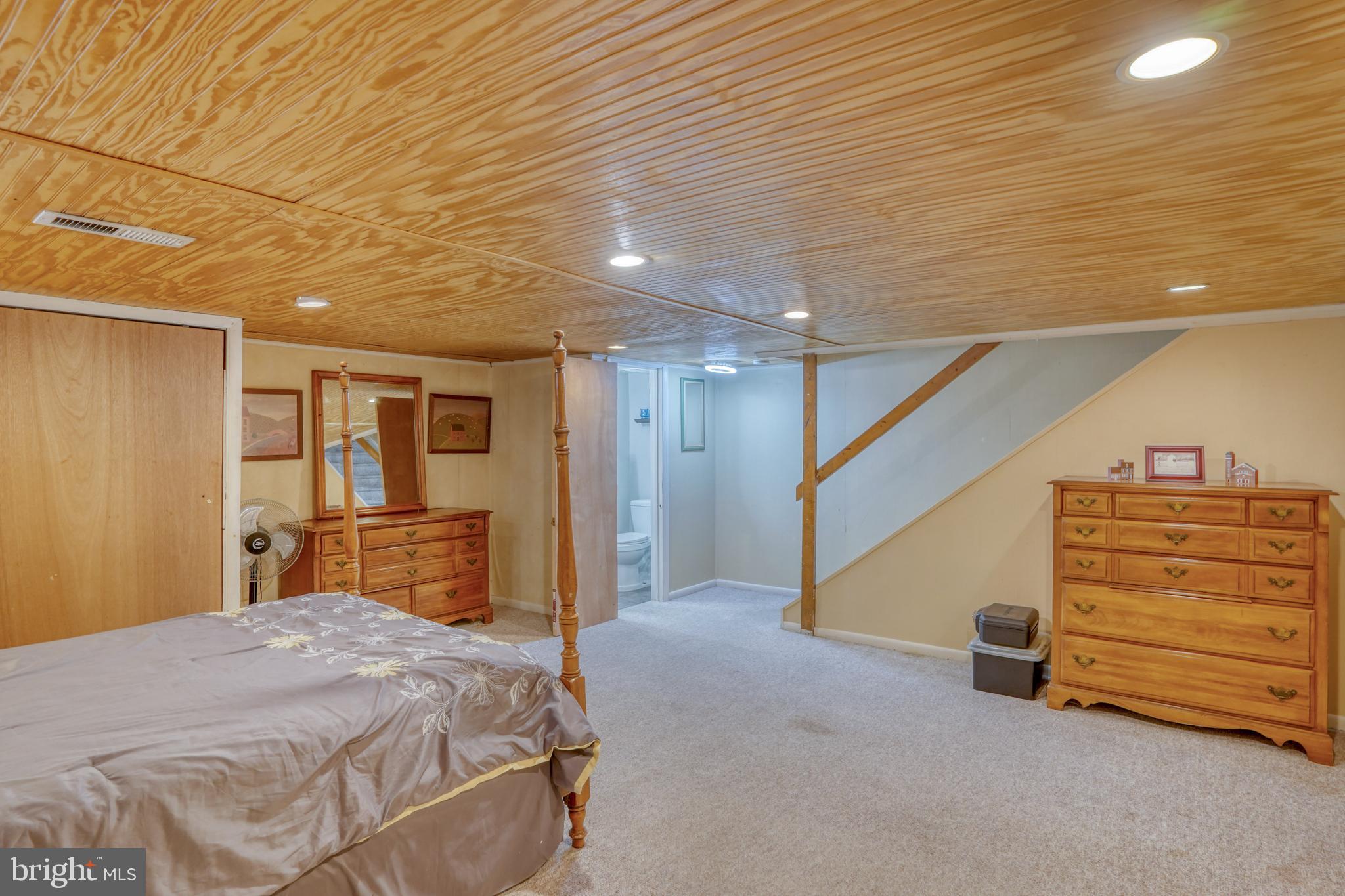 WASHINGTON SQUARE - Residential