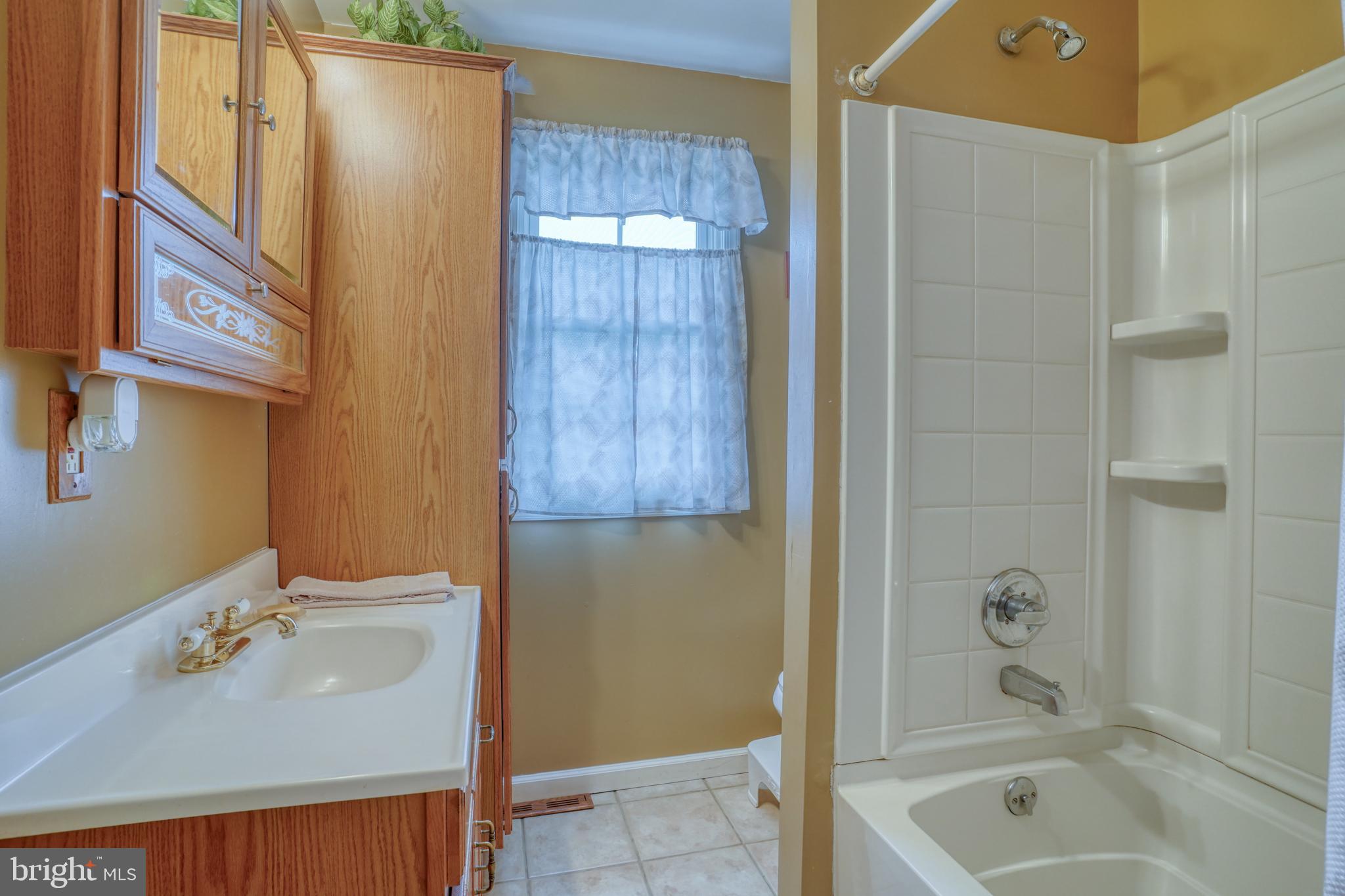 WASHINGTON SQUARE - Residential