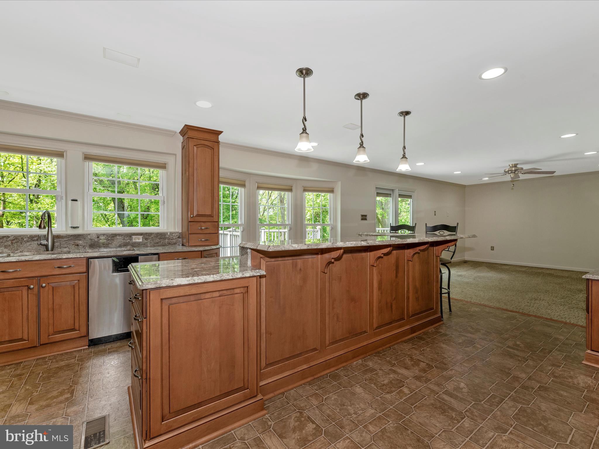 CHESTNUT FARMS - Residential