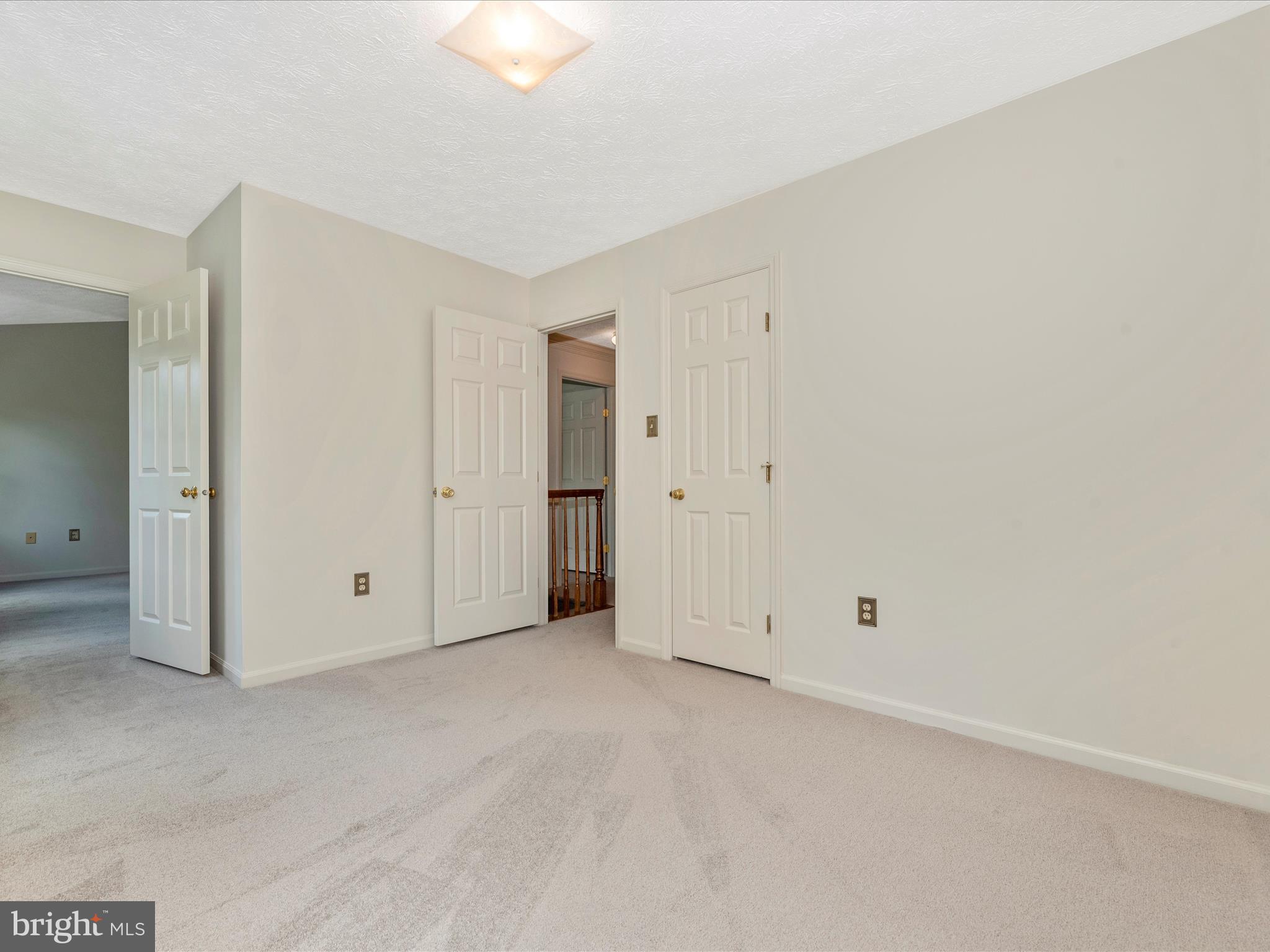 CHESTNUT FARMS - Residential